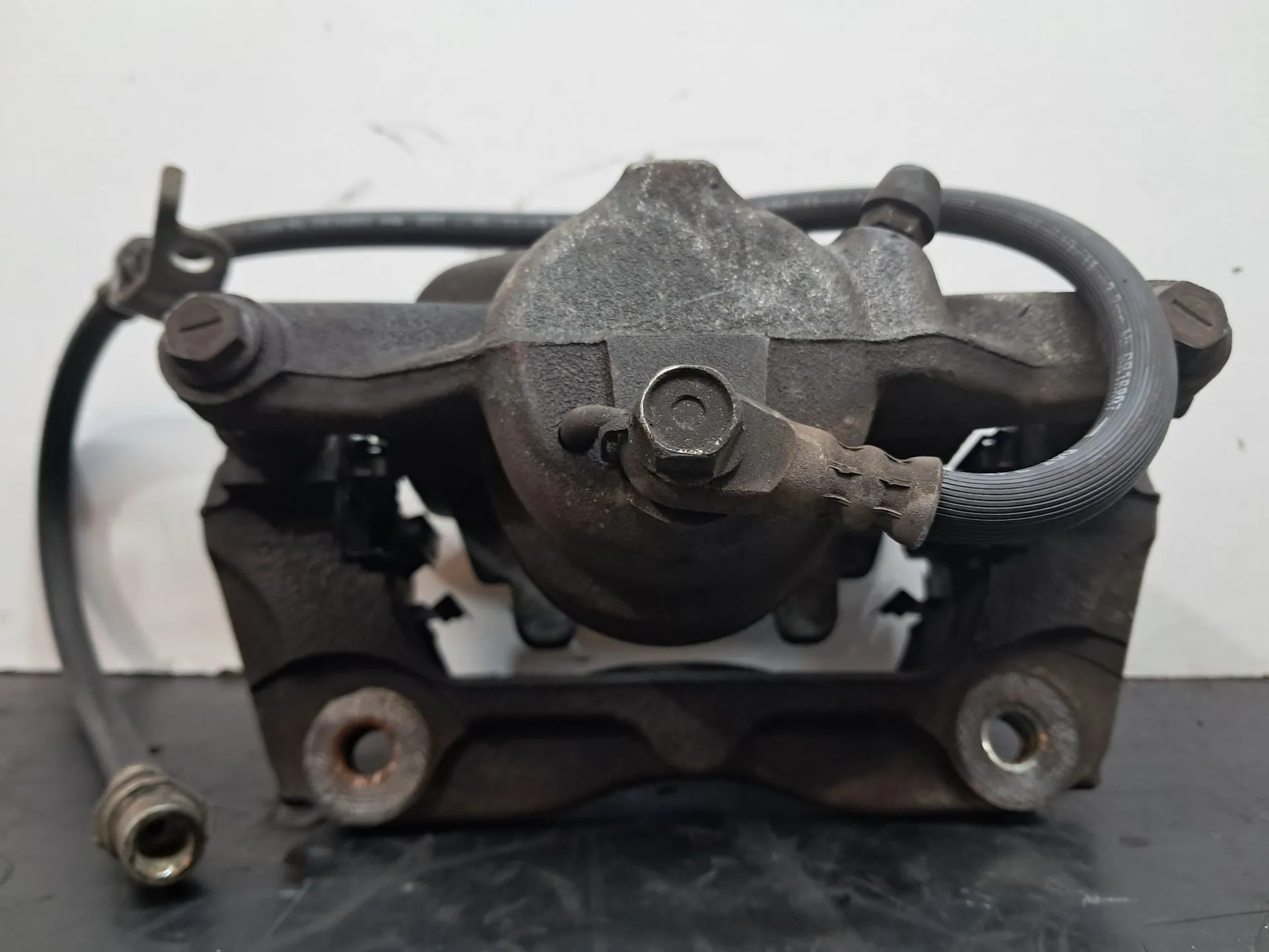 Pinza de freno Delantero Derecho TOYOTA Avensis Sedan (_T27_) Imagem-4
