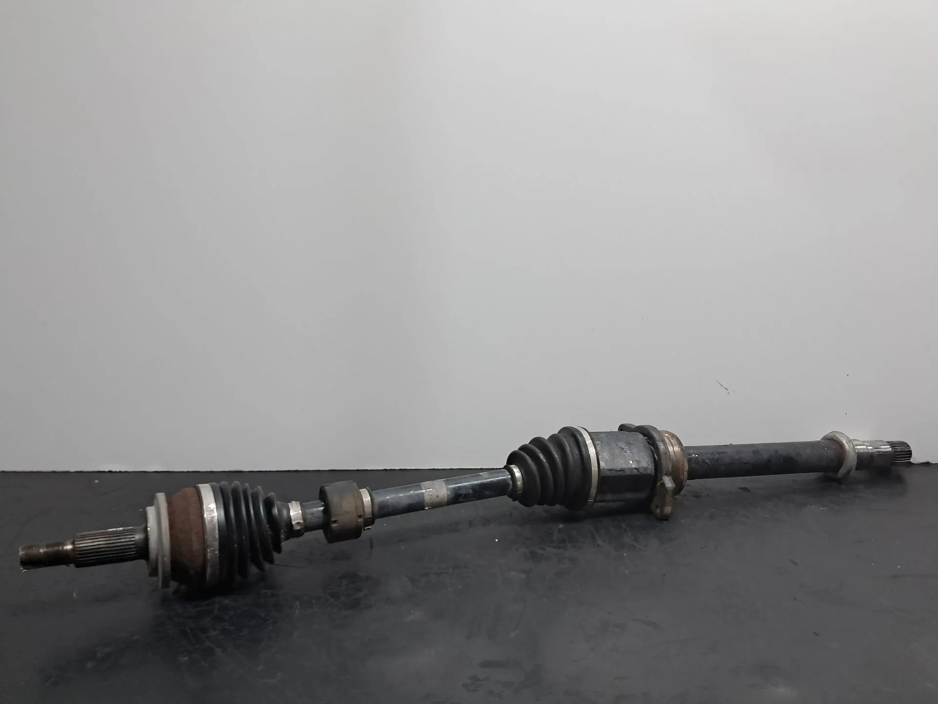 Right front driveshaft TOYOTA Avensis Sedan (_T27_)