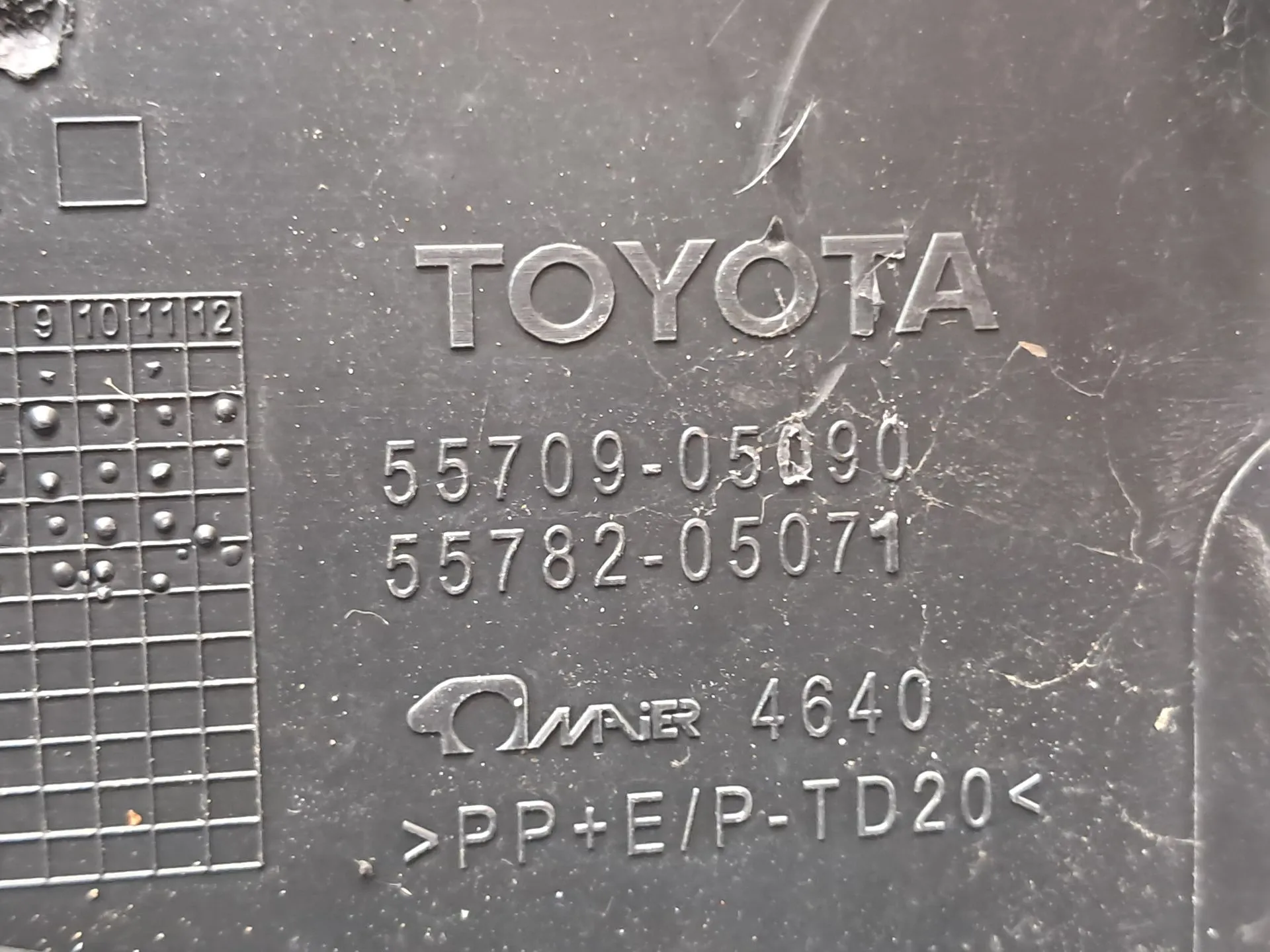 Torpedo TOYOTA Avensis Sedan (_T27_) Imagem-13