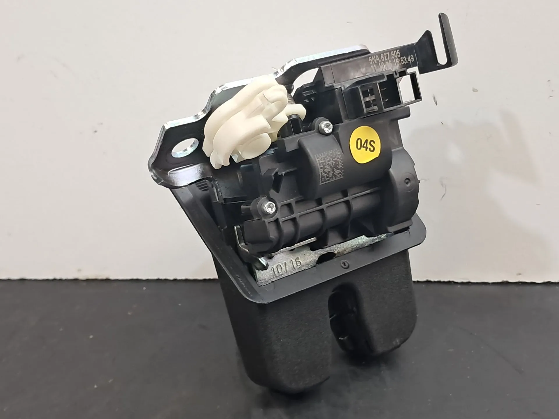 Tailgate Lock /Latch VOLKSWAGEN Tiguan (AD1, AX1)