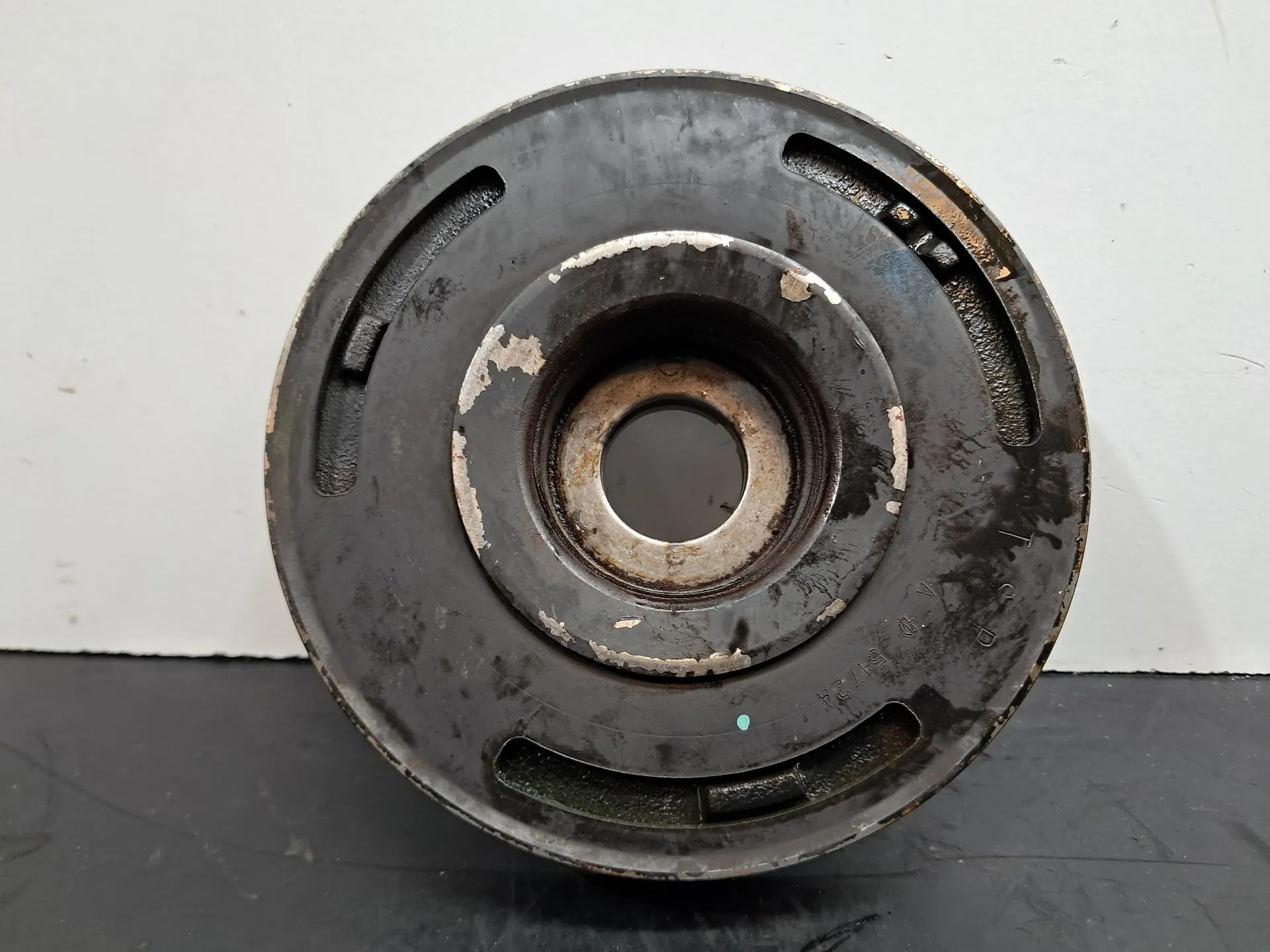Crankshaft / Engine pulley  FORD Focus C-Max (DM2)