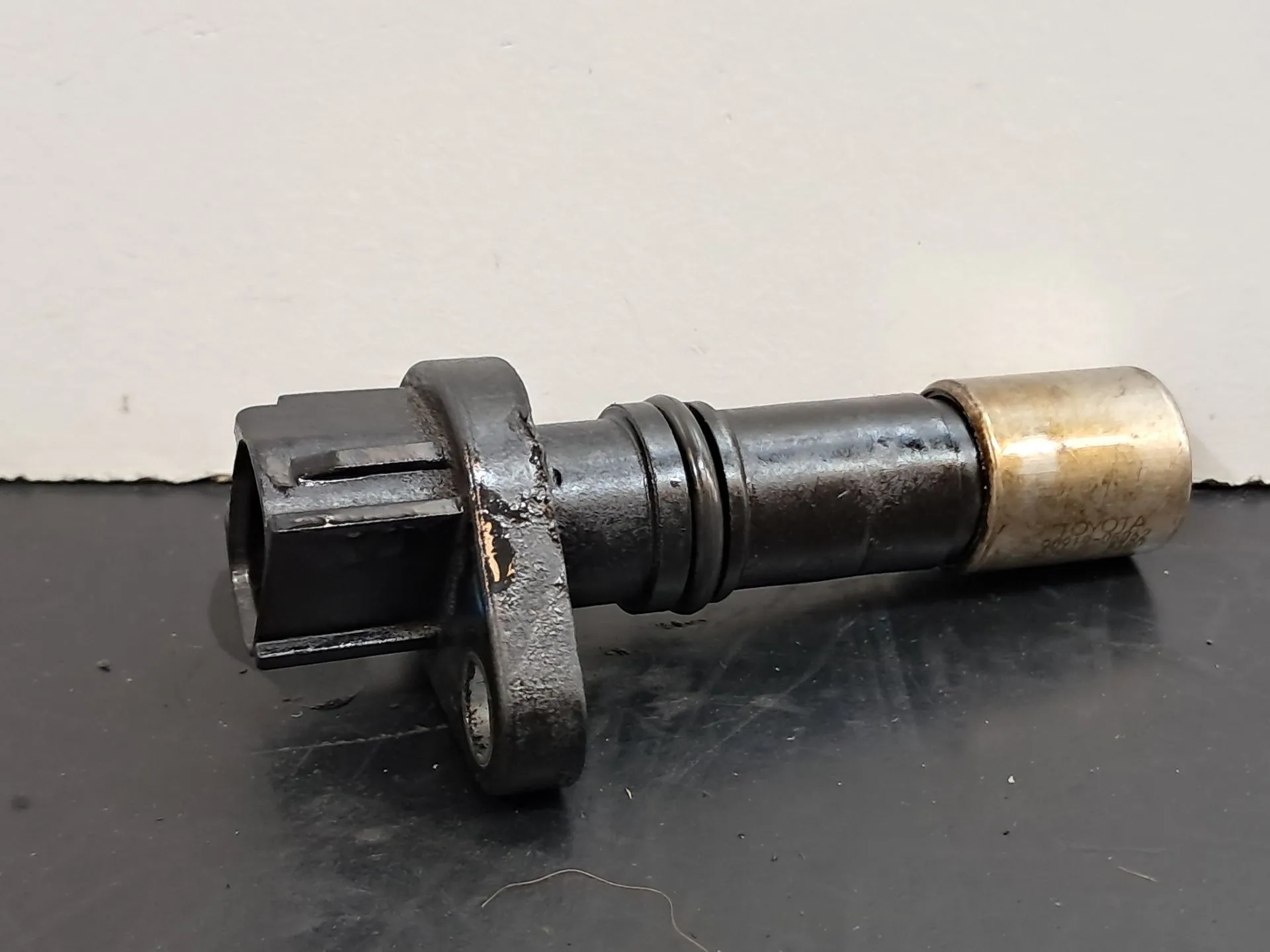 Sensor da cambota / sensor de rotação / sensor de velocidade TOYOTA Aygo (_B1_)