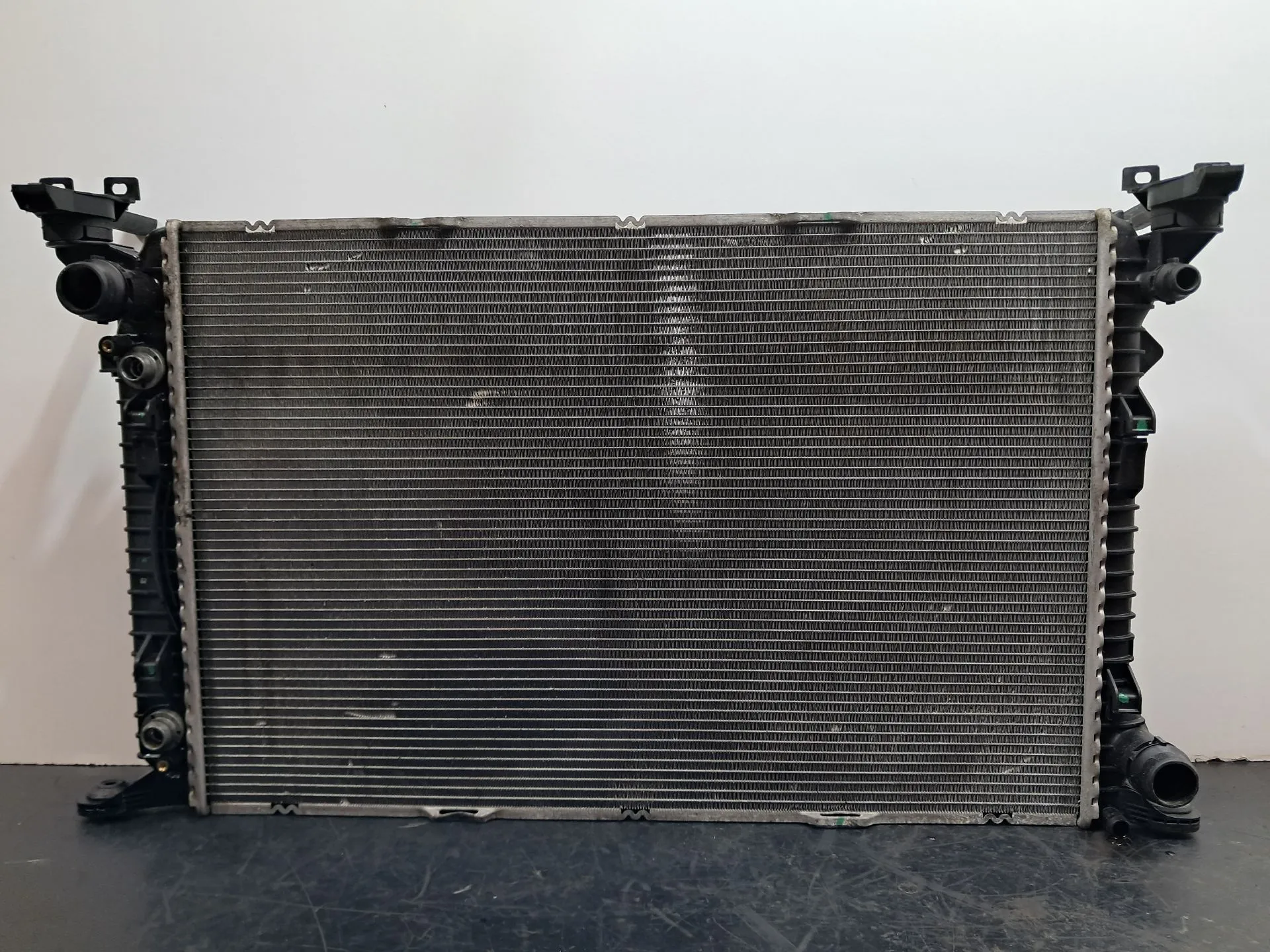Radiador de água AUDI A4 (8K2, B8)