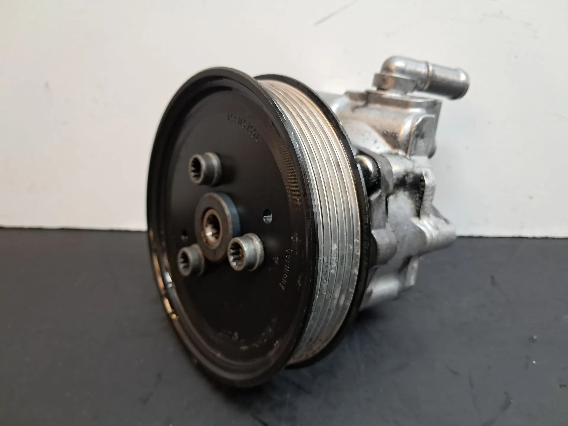 Bomba de dirección AUDI A4 (8K2, B8)