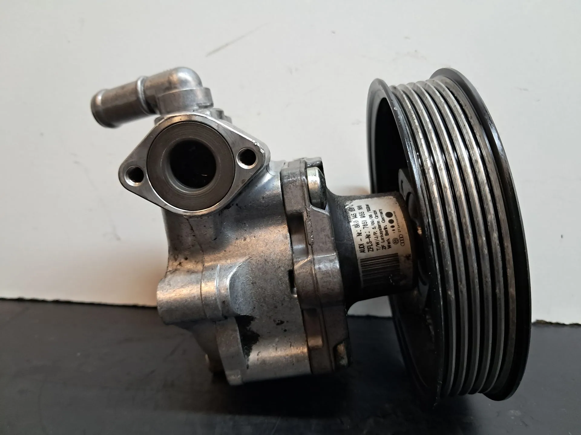 Pompe de direction assistée AUDI A4 (8K2, B8) Imagem-2