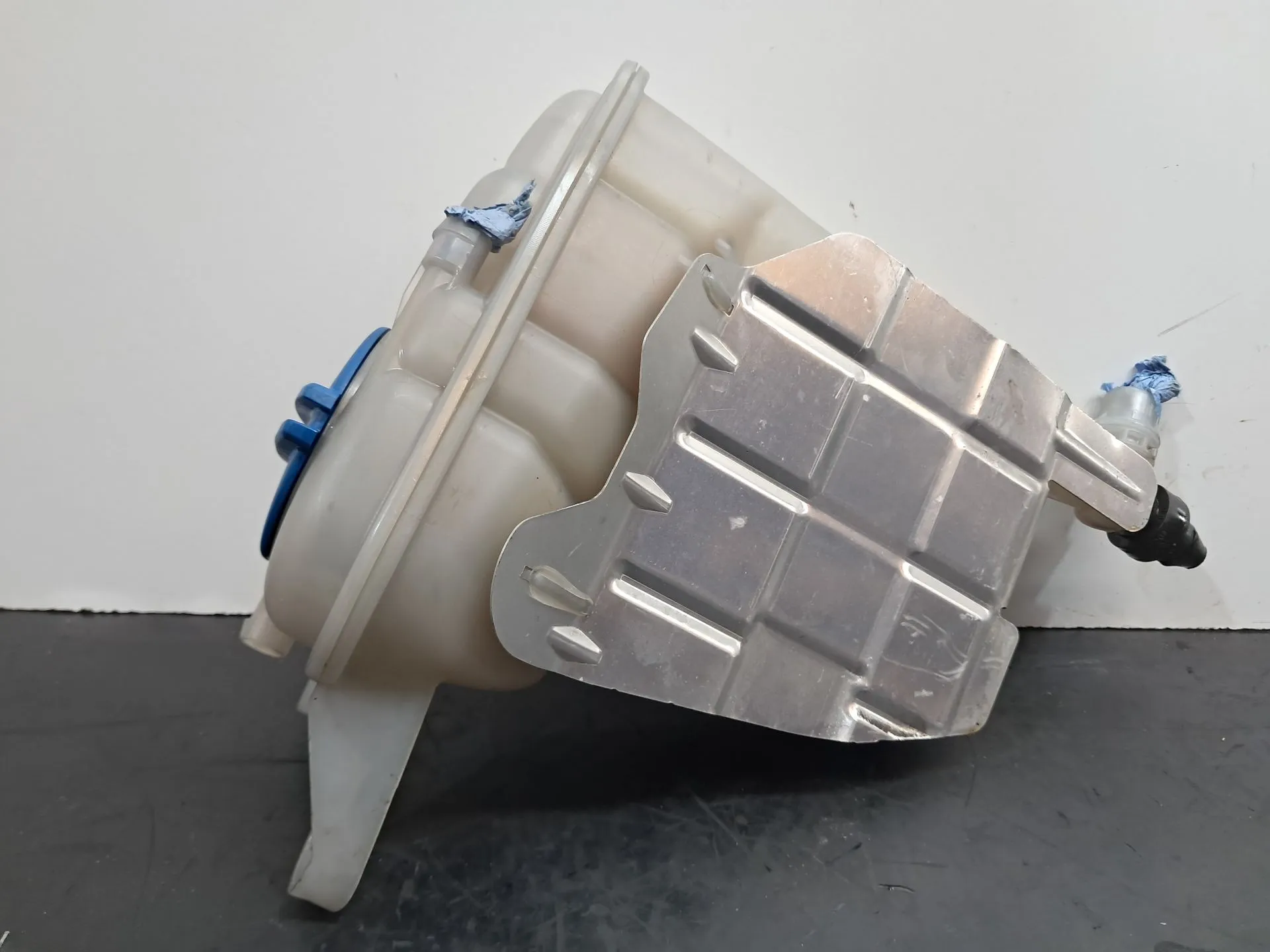 Vaschetta acqua radiatore AUDI A4 (8K2, B8)