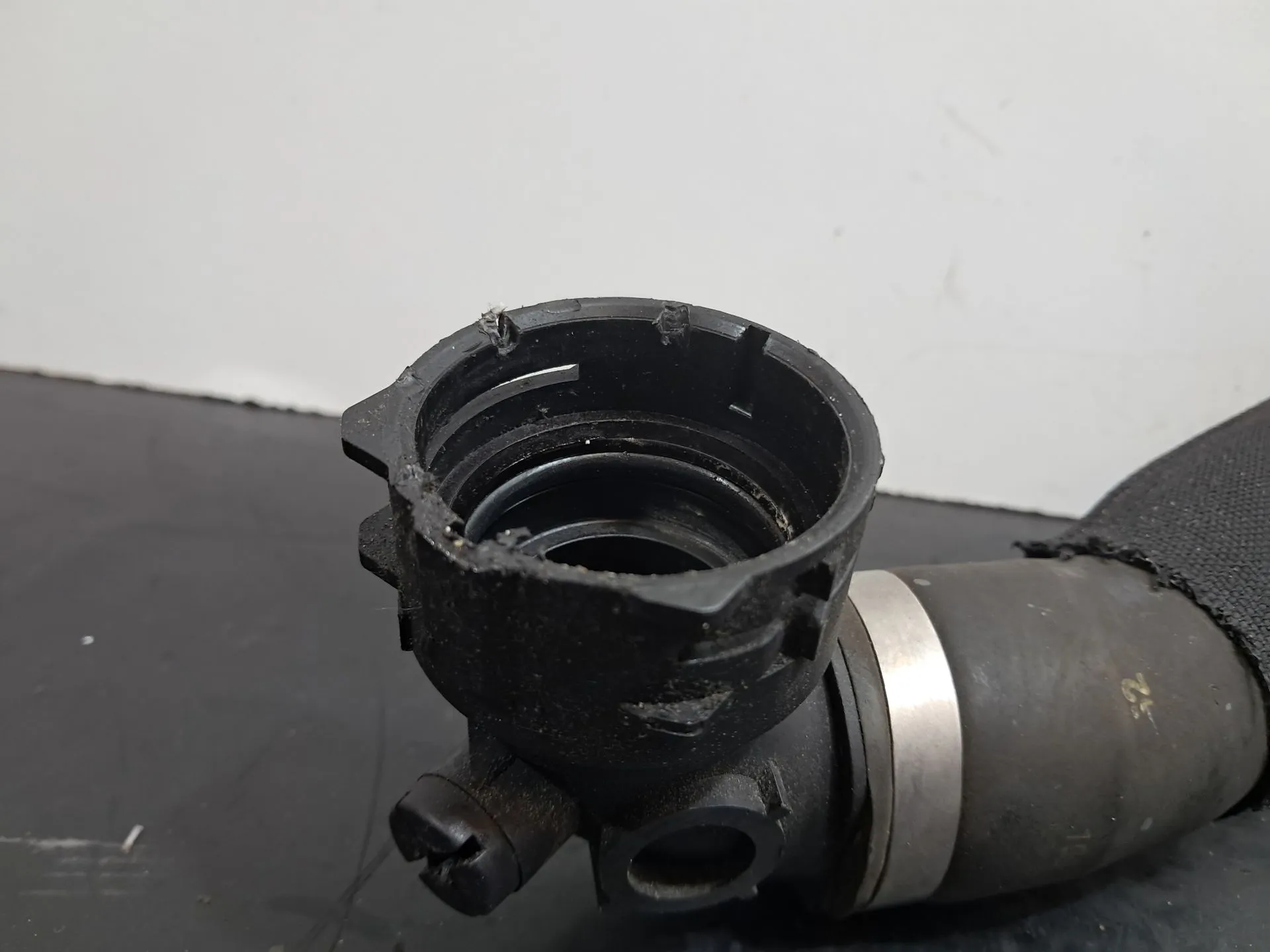 Tubo da água AUDI A4 (8K2, B8) Imagem-3