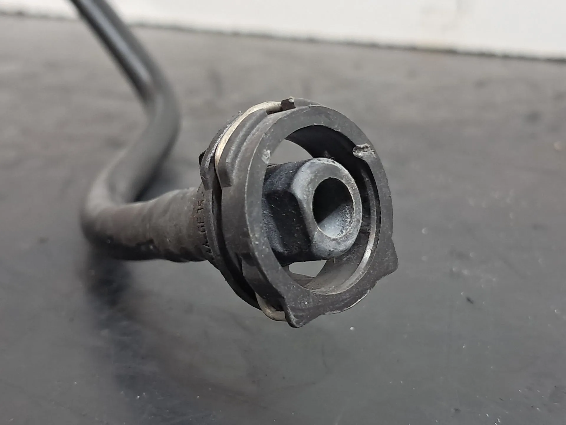 Tubo da água AUDI A4 (8K2, B8) Imagem-1