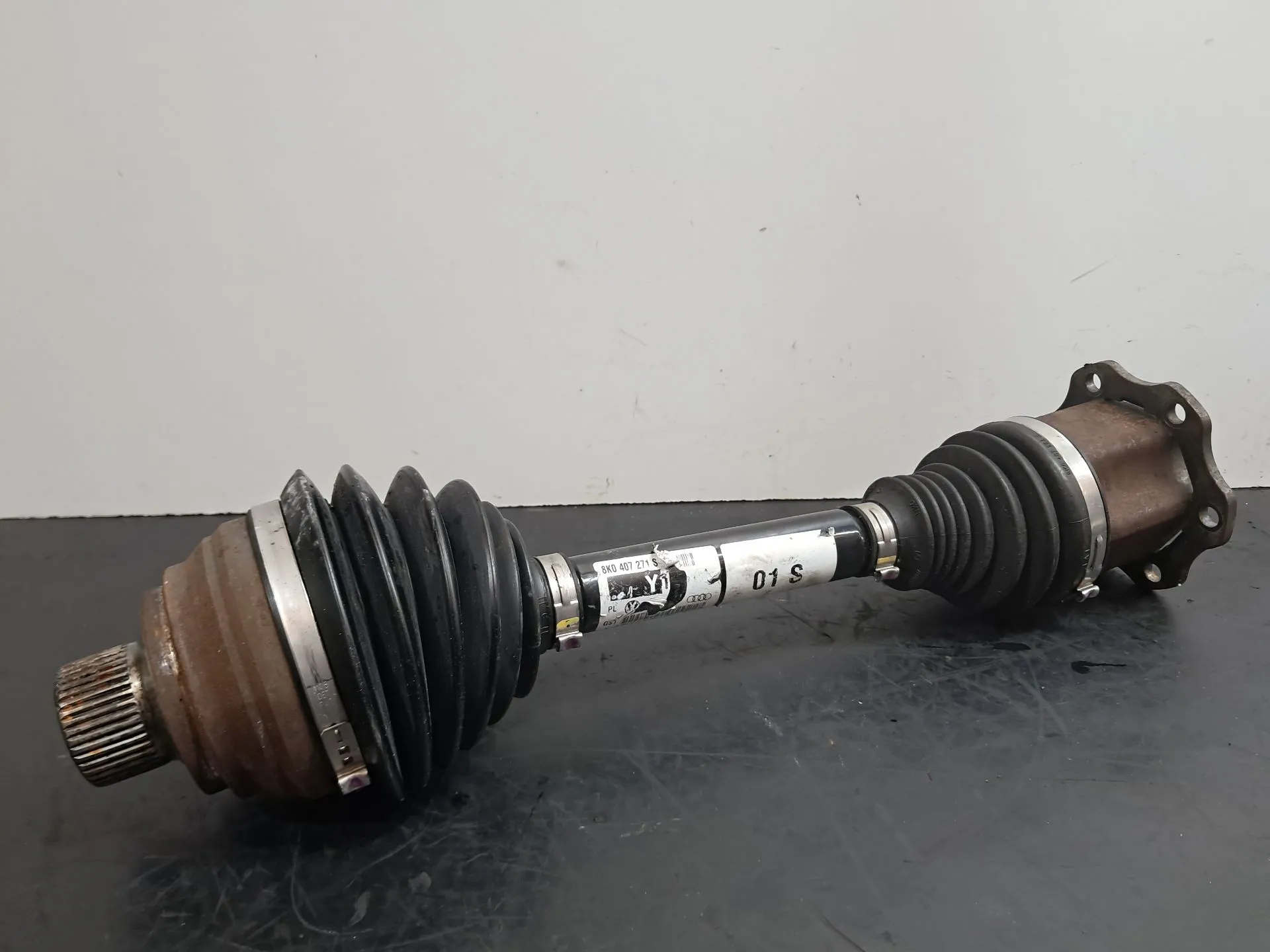 Right front driveshaft AUDI A4 (8K2, B8)