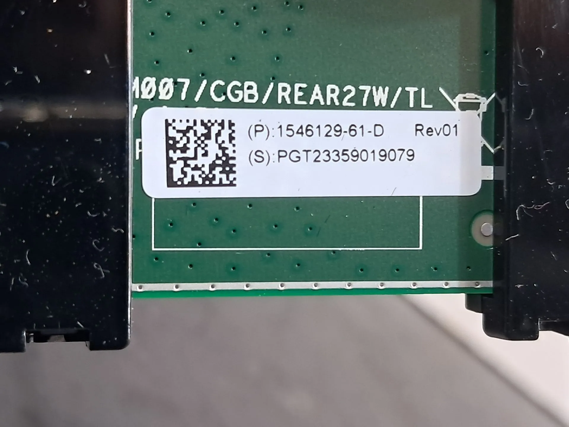 Módulo USB / AUX / IPOD TESLA Model Y (5YJY) Imagem-4