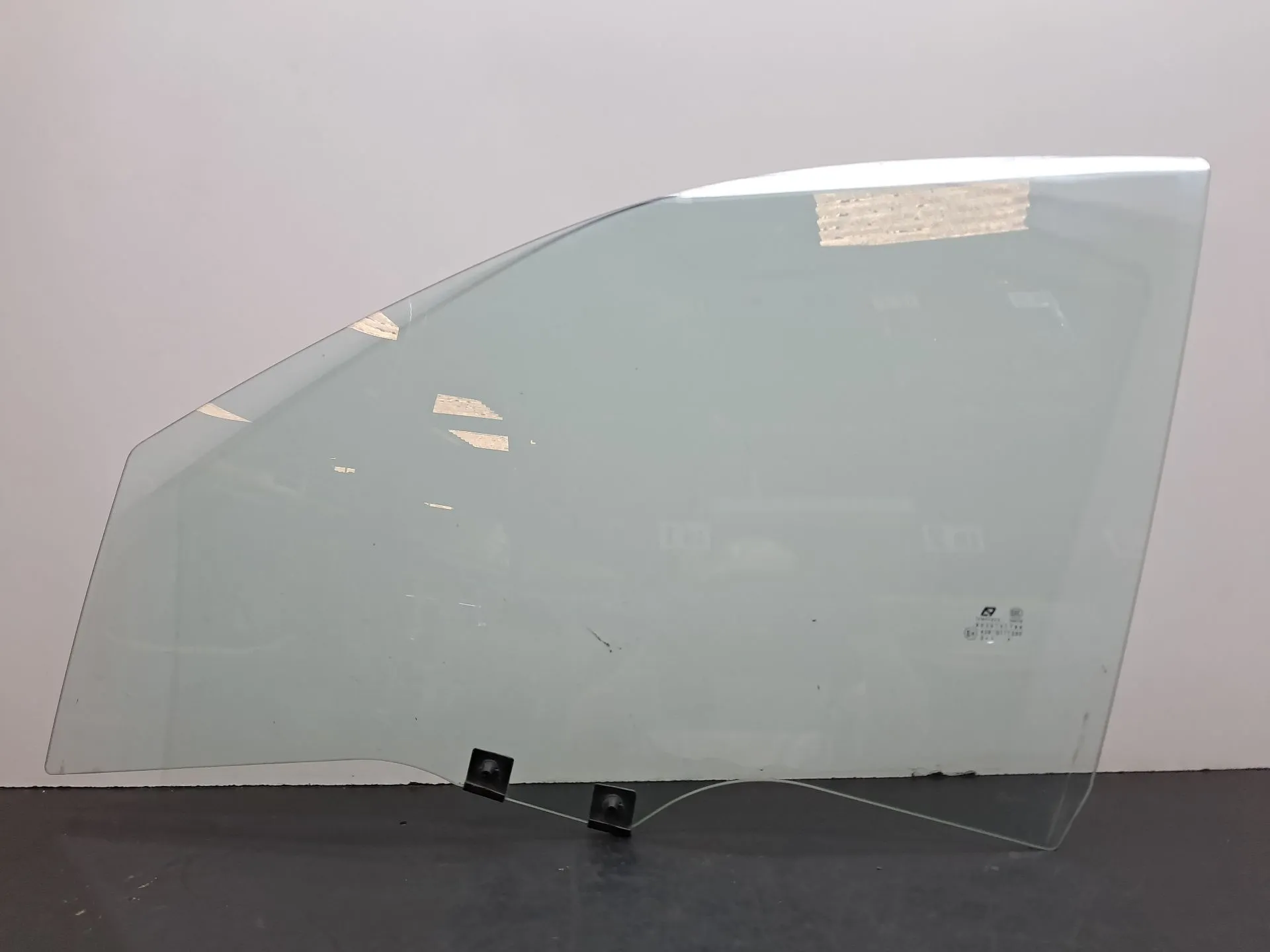 Vitre porte avant gauche DACIA Spring