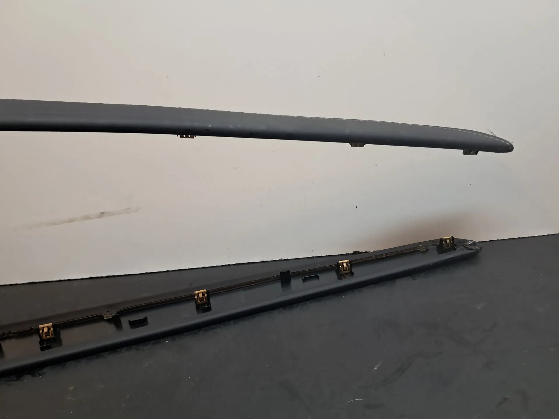 Consola central TESLA Model Y (5YJY) Imagem-7