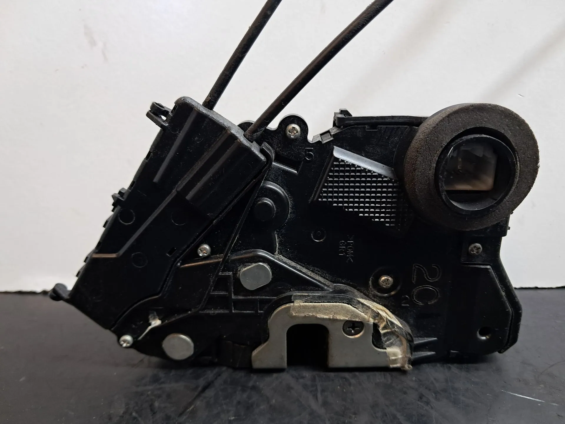 Front Right Door Lock TOYOTA Yaris (_P9_) Imagem-2