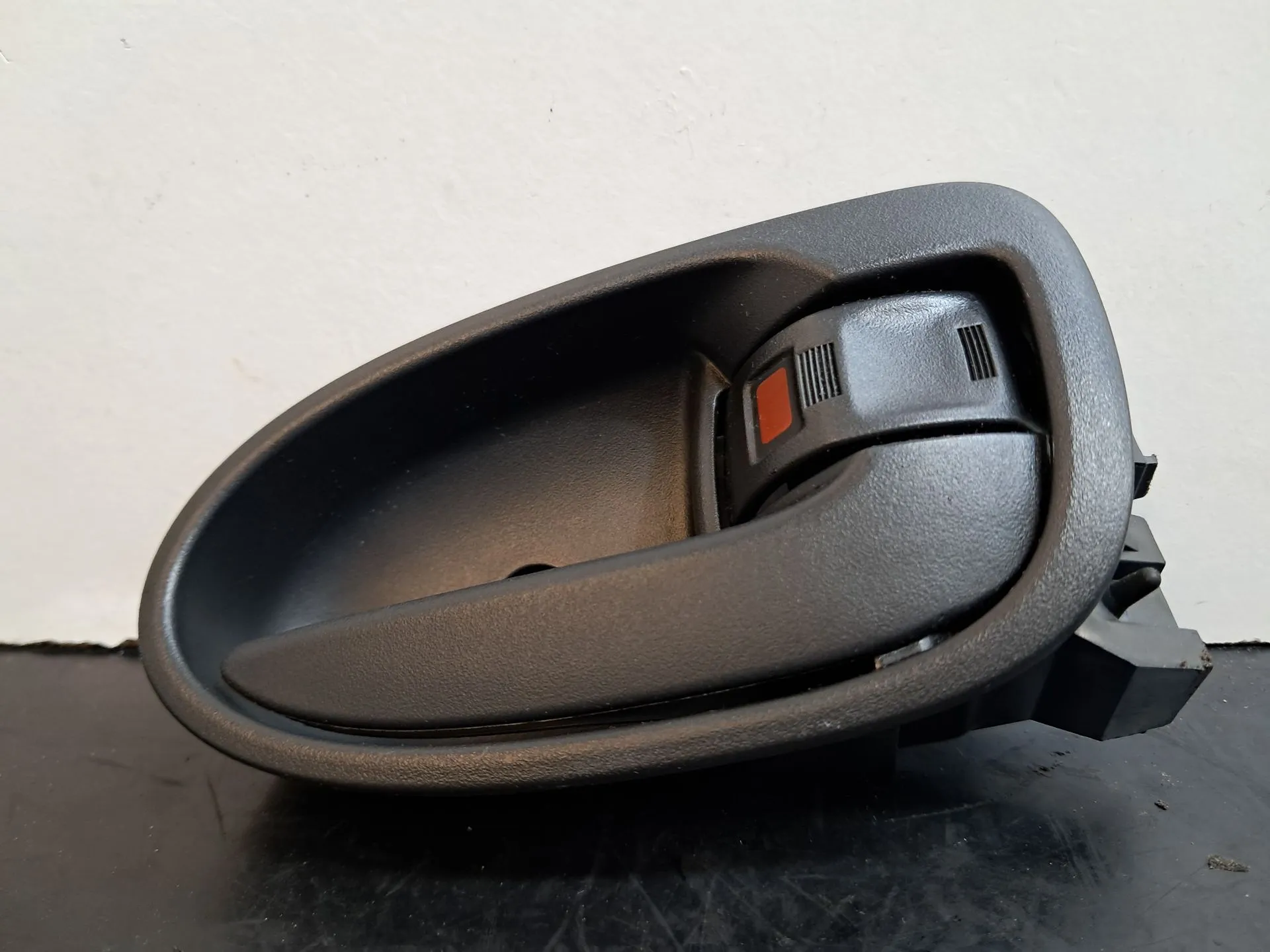 Poignée intérieure porte avant Droite TOYOTA Yaris (_P9_) Imagem-1