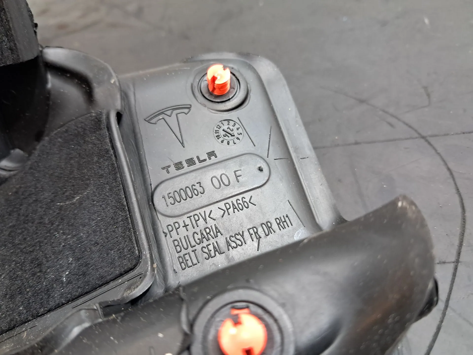 Raspador Vidrio de Puerta Delantera Derecha TESLA Model Y (5YJY) Imagem-12