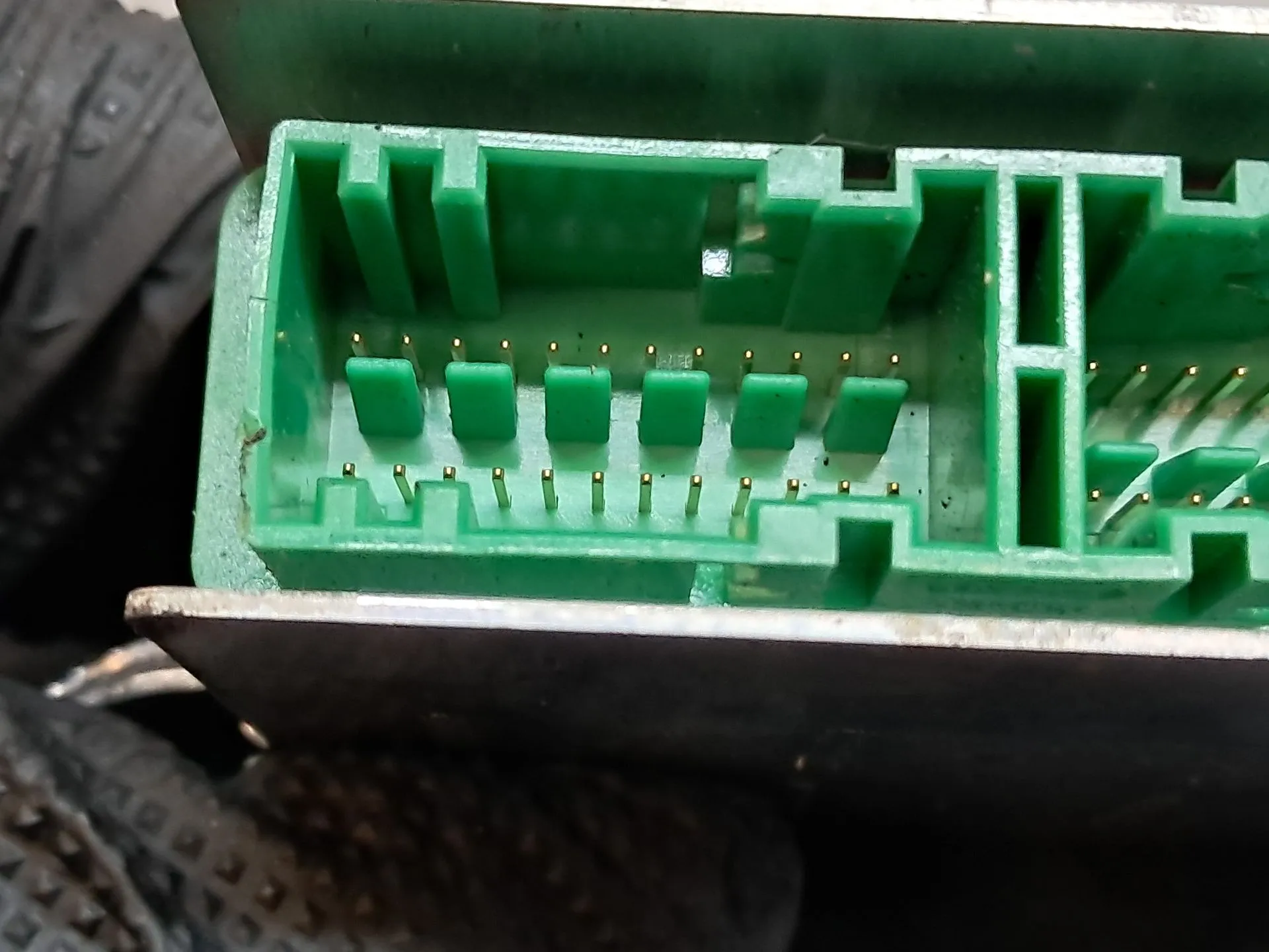Airbag control unit / ECU Airbag HYUNDAI Getz (TB) Imagem-3