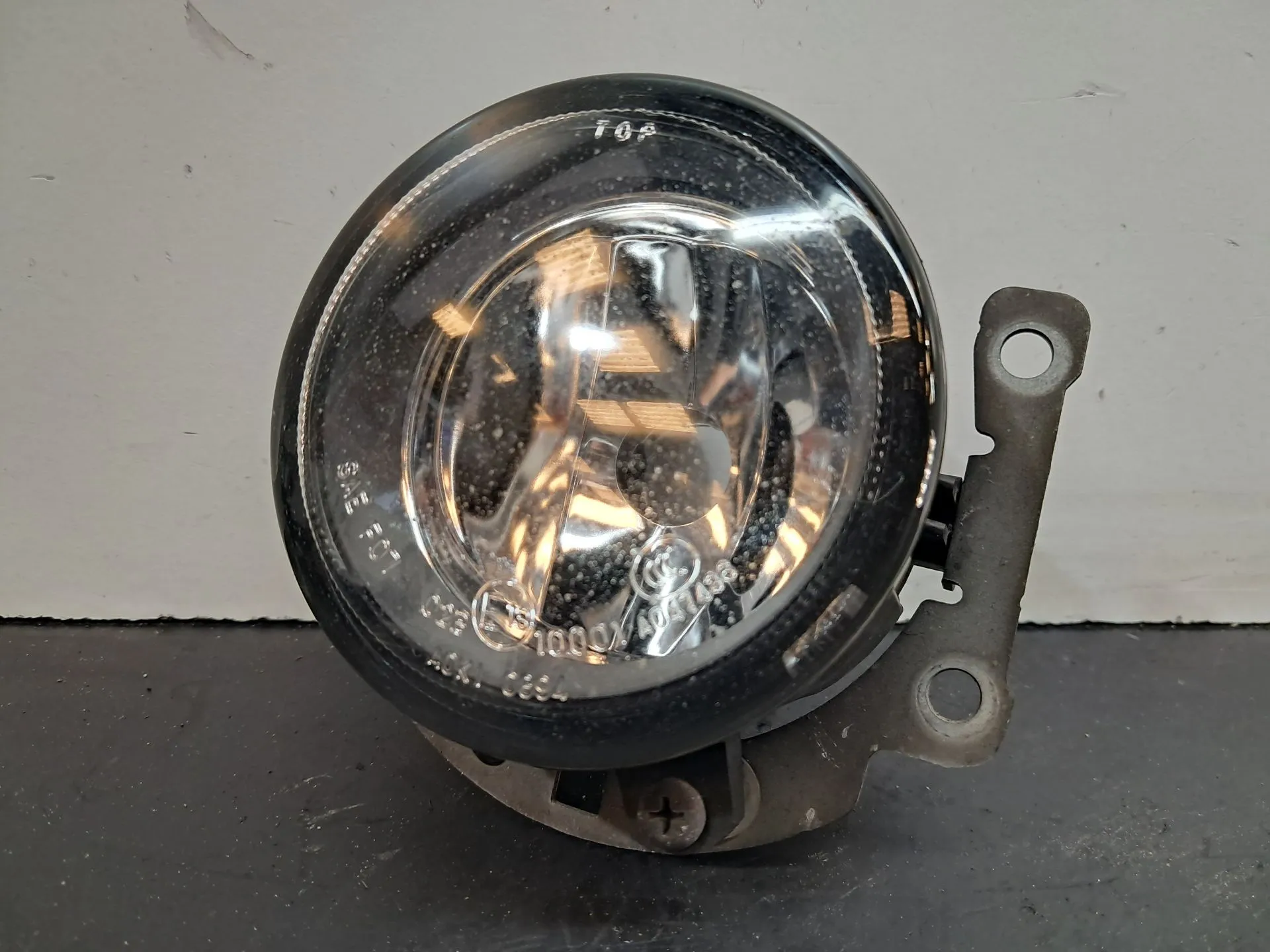 Farol nevoeiro frente esquerdo MITSUBISHI Outlander II (CW_W)