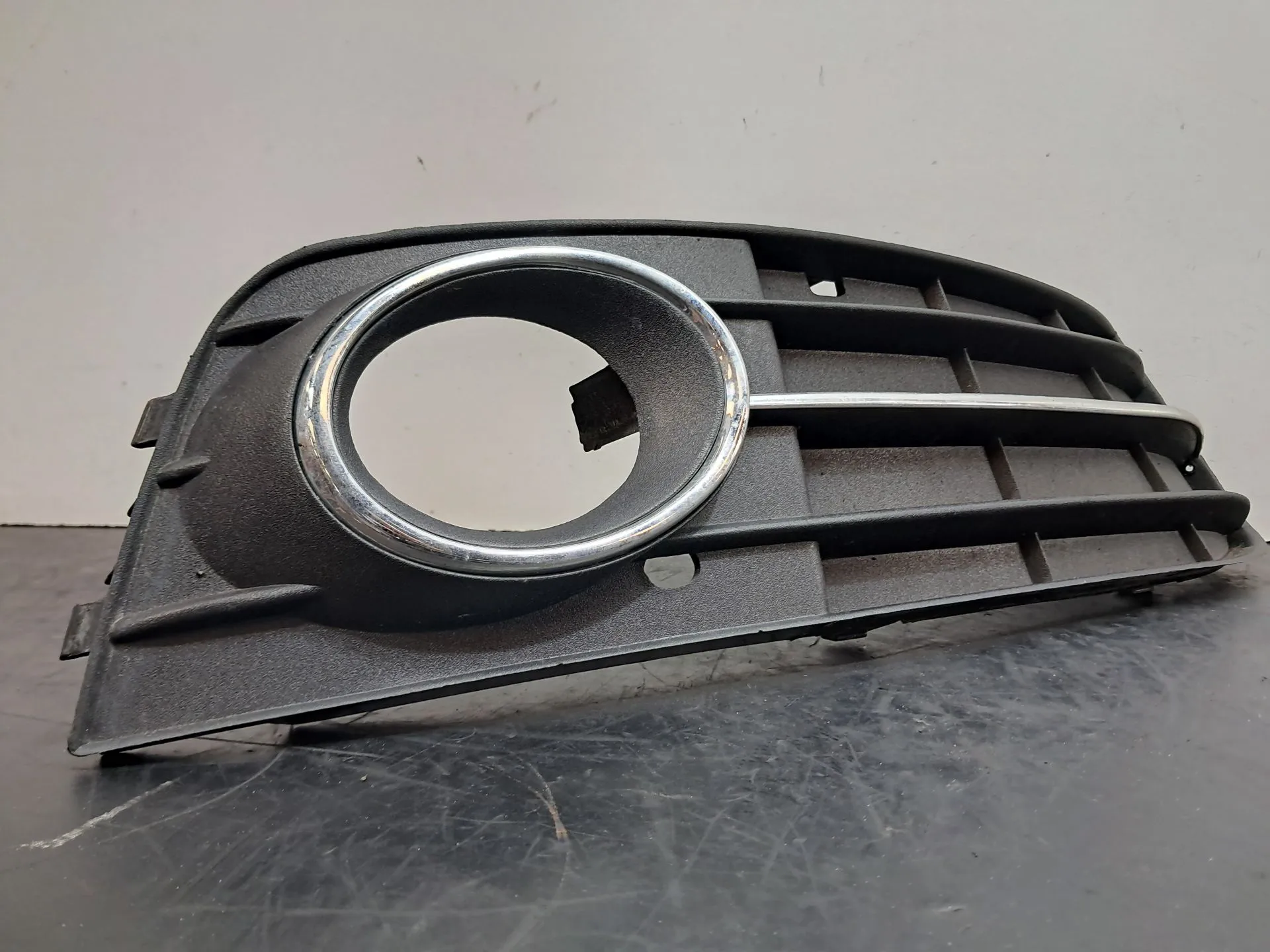 Rear bumper trim right AUDI A4 (8K2, B8) Imagem-1