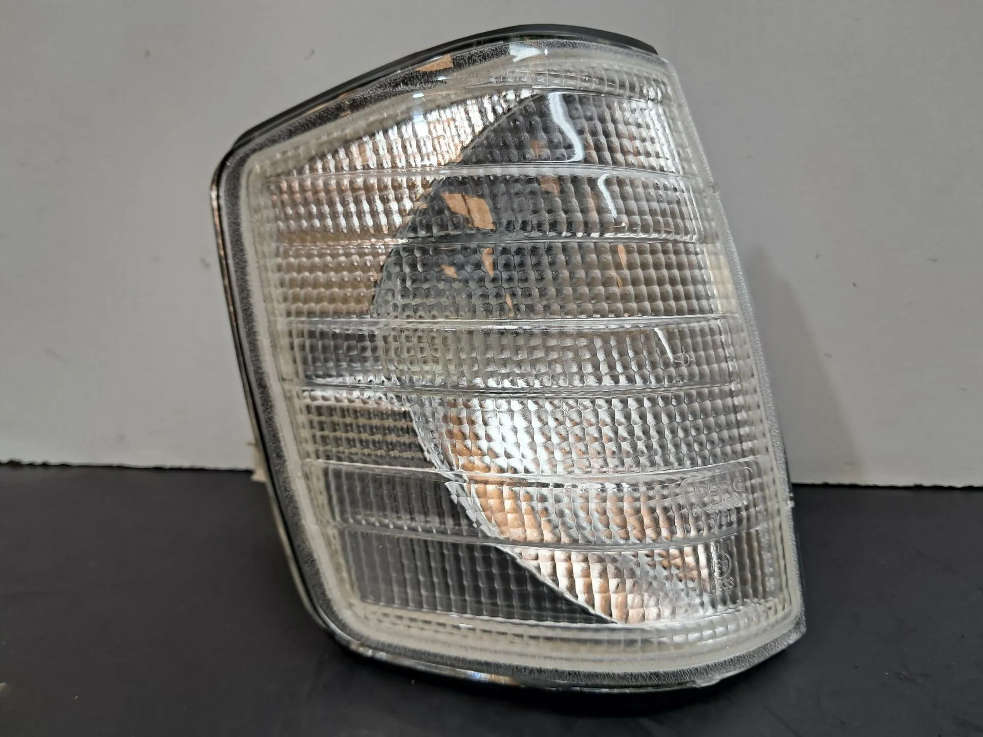 Right front Turn Signal MERCEDES-BENZ 190 (W201)