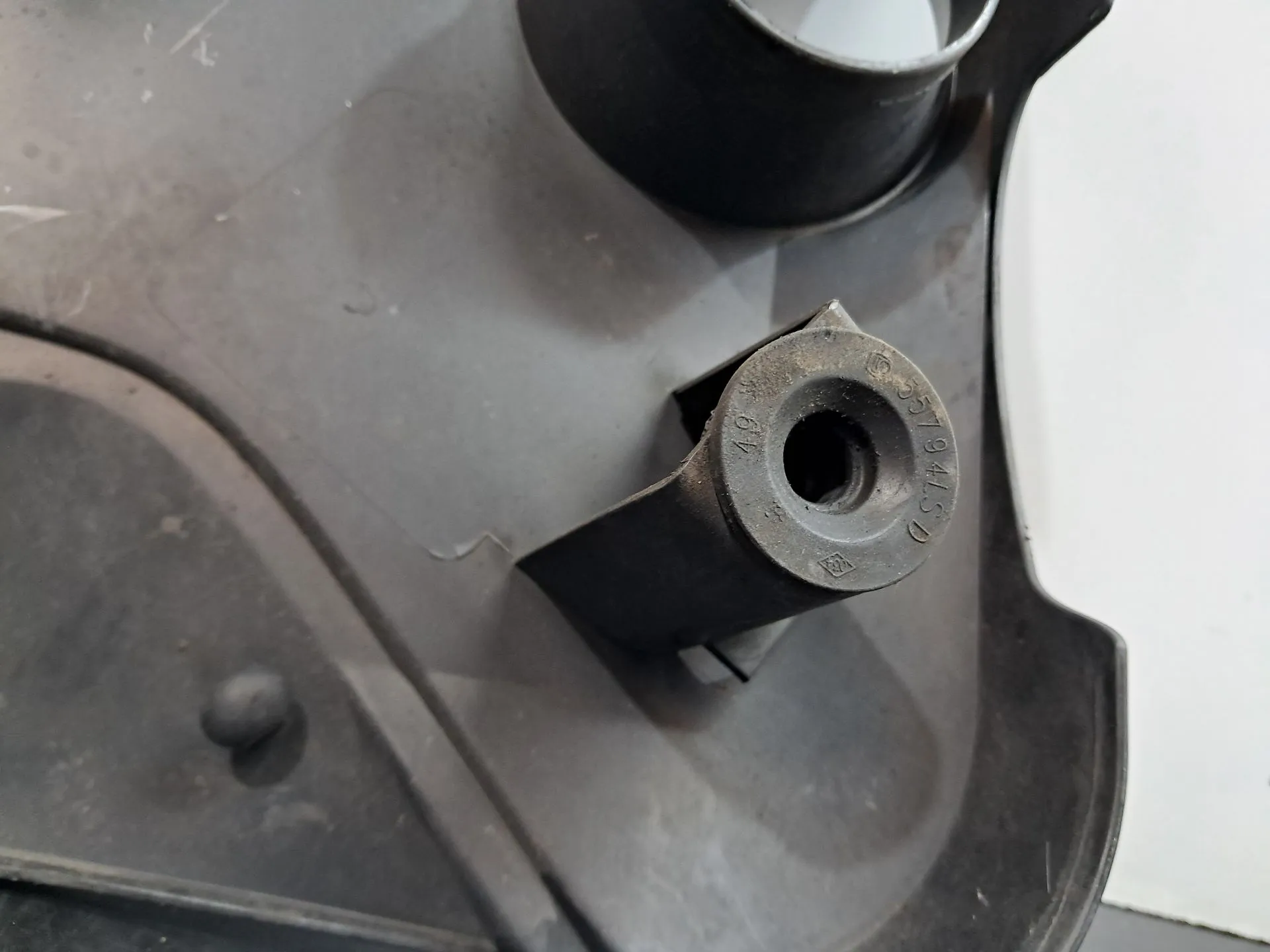 Cobertura do motor / blindagem superior do motor RENAULT Clio III (BR0/1, CR0/1) Imagem-5