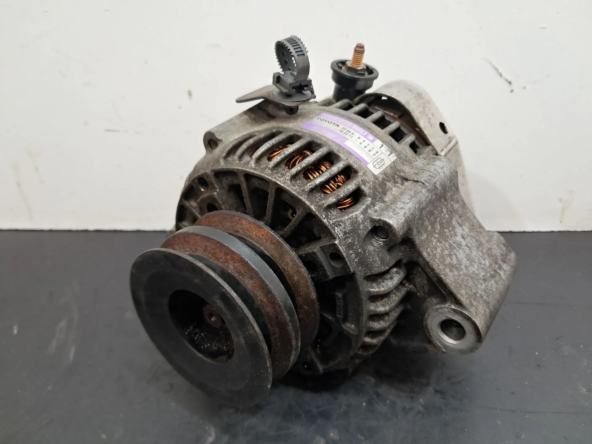 Alternador TOYOTA Land Cruiser 90 (_J9_)