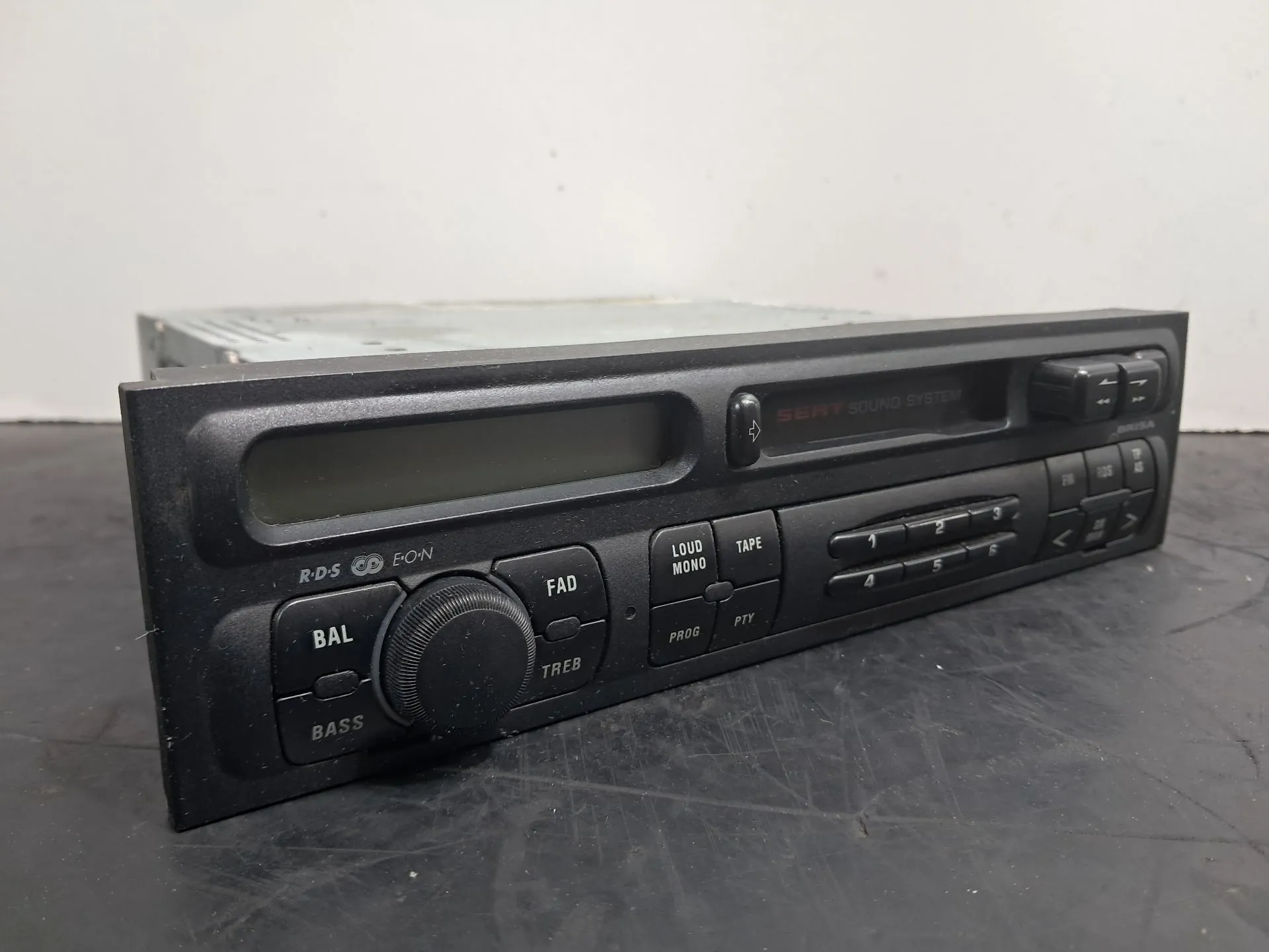 Rádio / auto-rádio SEAT Toledo II (1M2)
