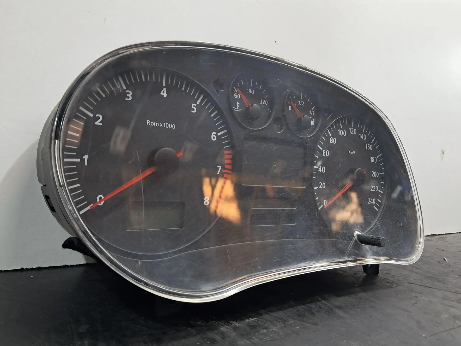 Quadro strumenti / Pannello strumenti SEAT Toledo II (1M2) Imagem-1