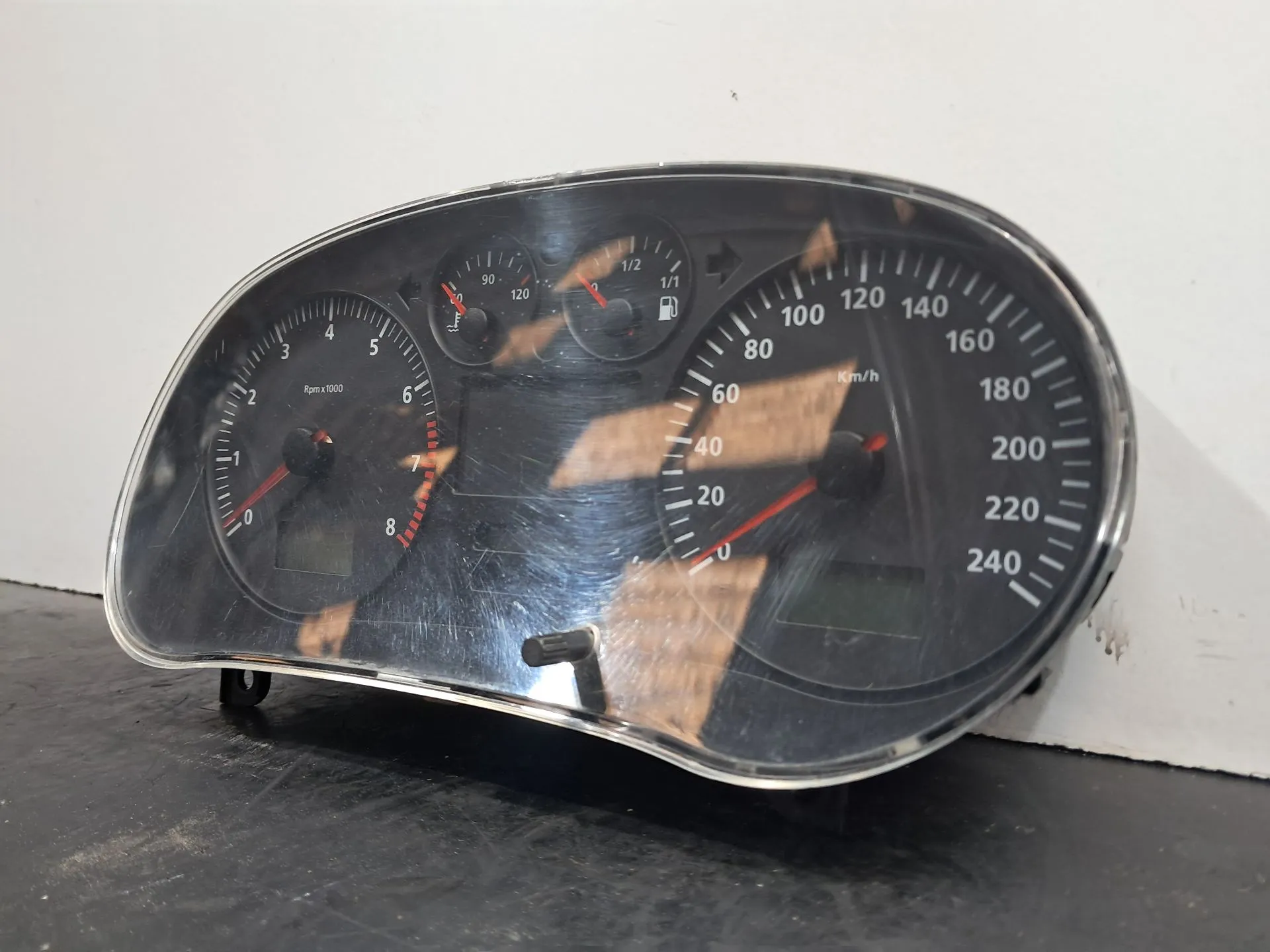 Quadro strumenti / Pannello strumenti SEAT Toledo II (1M2) Imagem-2
