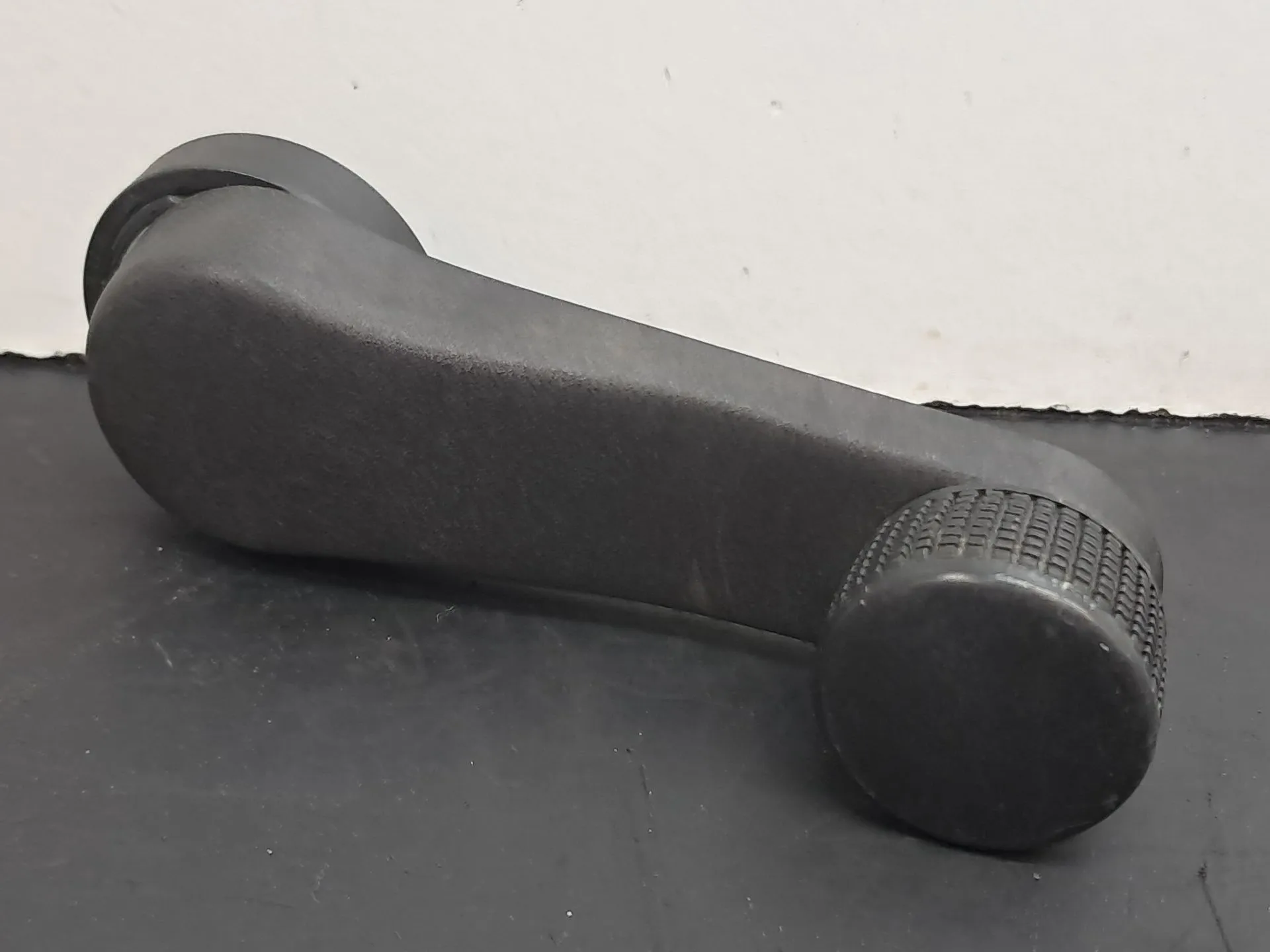 Manivela del elevalunas trasero izquierdo SEAT Toledo II (1M2)