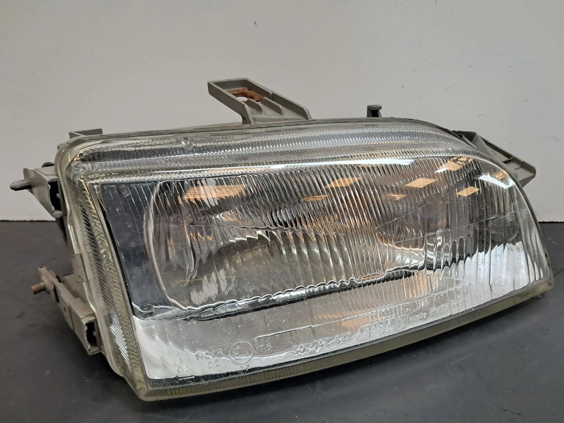 Ótica / farol direita FIAT Punto (176_)