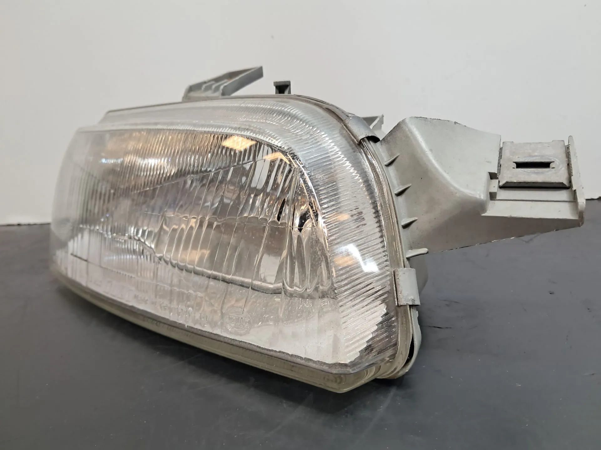 Ótica / farol direita FIAT Punto (176_) Imagem-1