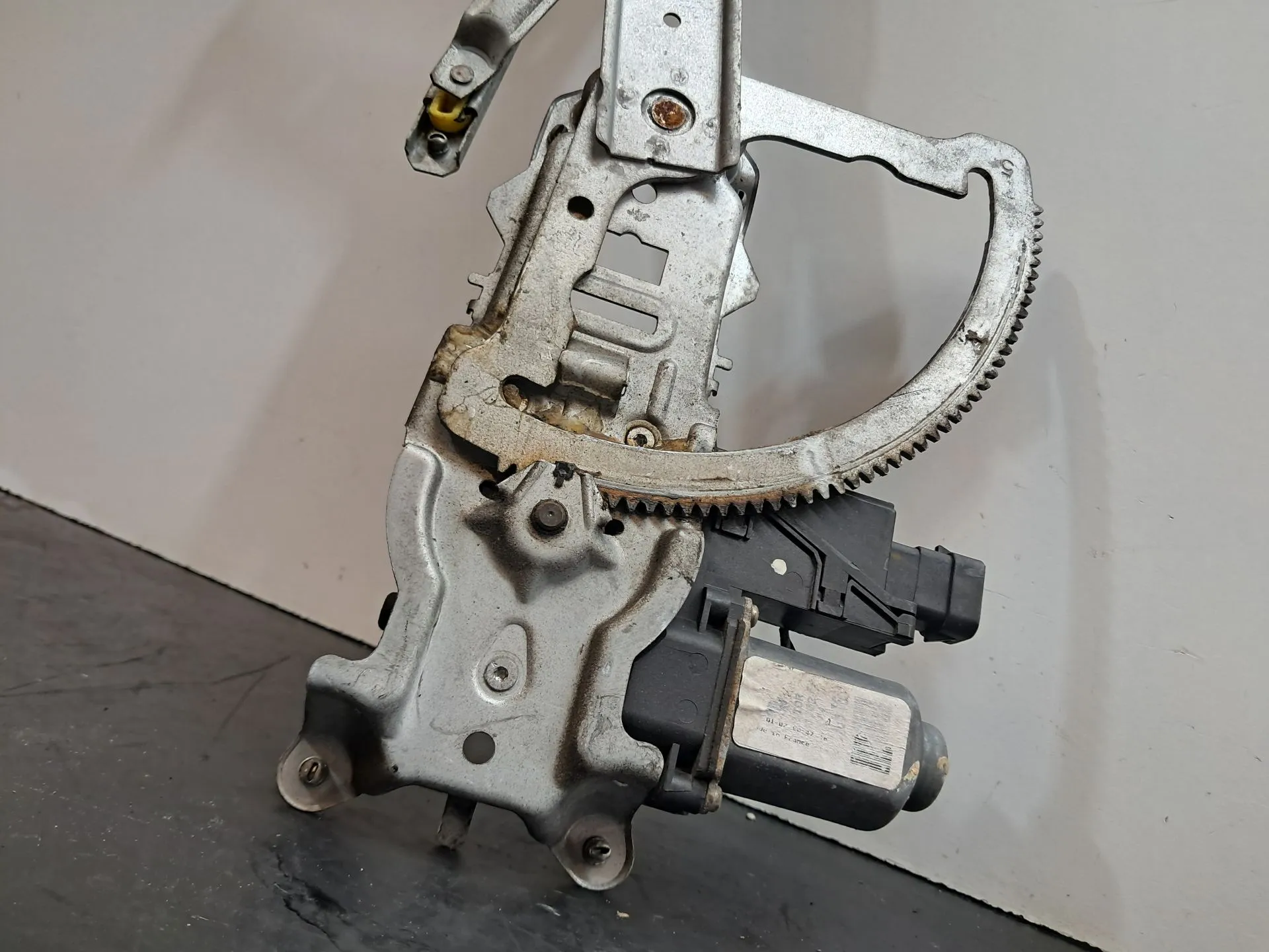 Alzavetro anteriore sinistro OPEL Corsa C Imagem-1