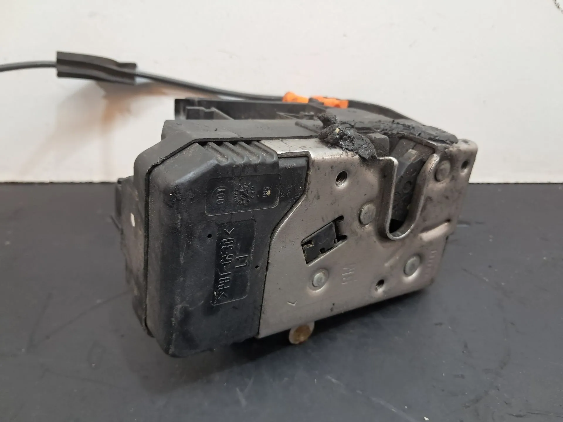 Cerradura / cierre puerta delantero izquierdo OPEL Corsa C Imagem-6