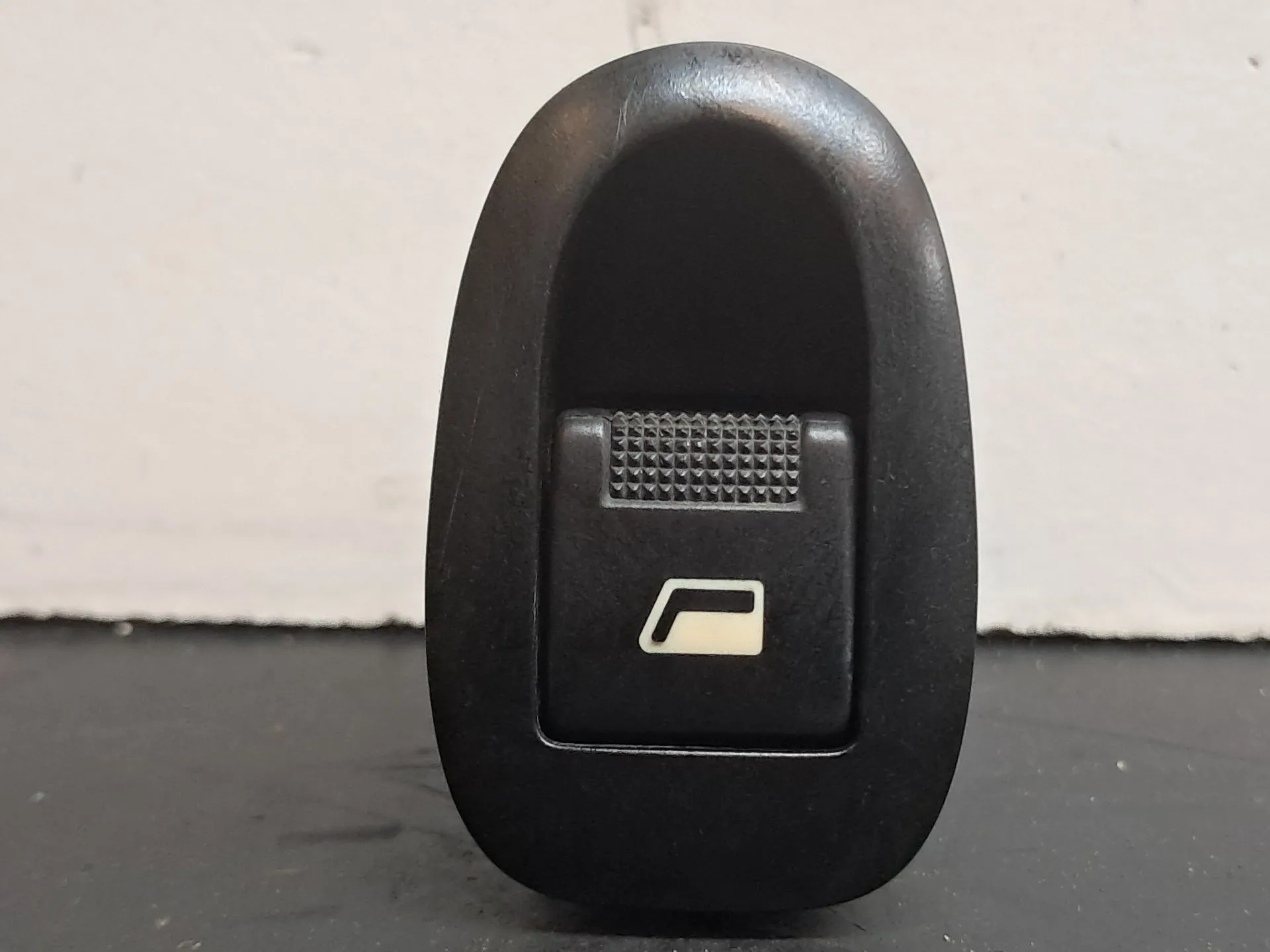 Right Rear window control CITROËN C3 I (FC_) Imagem-1