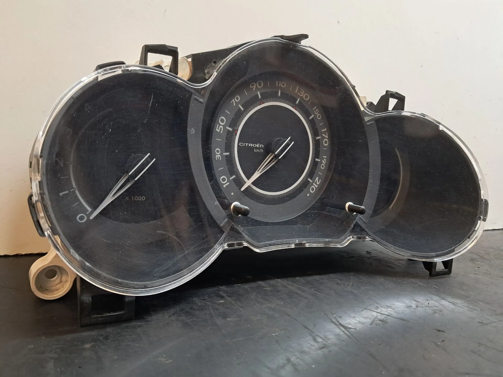 Instrument cluster CITROËN C3 II (SC_) Imagem-1