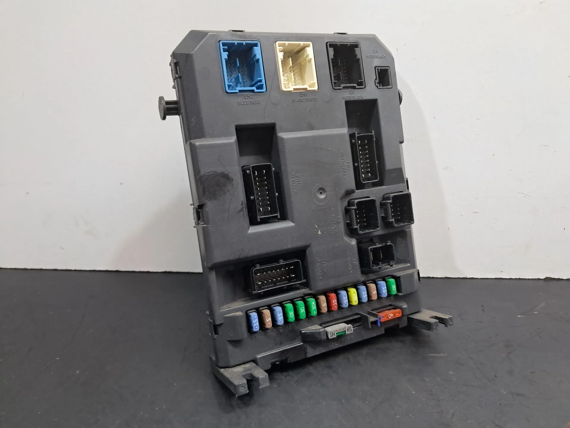 Boîte de fusibles / SAM / BSI CITROËN C3 II (SC_)