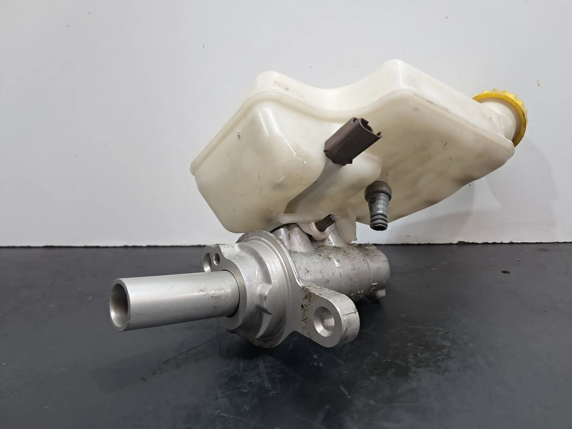 Pompe centrale de frein CITROËN C3 II (SC_)