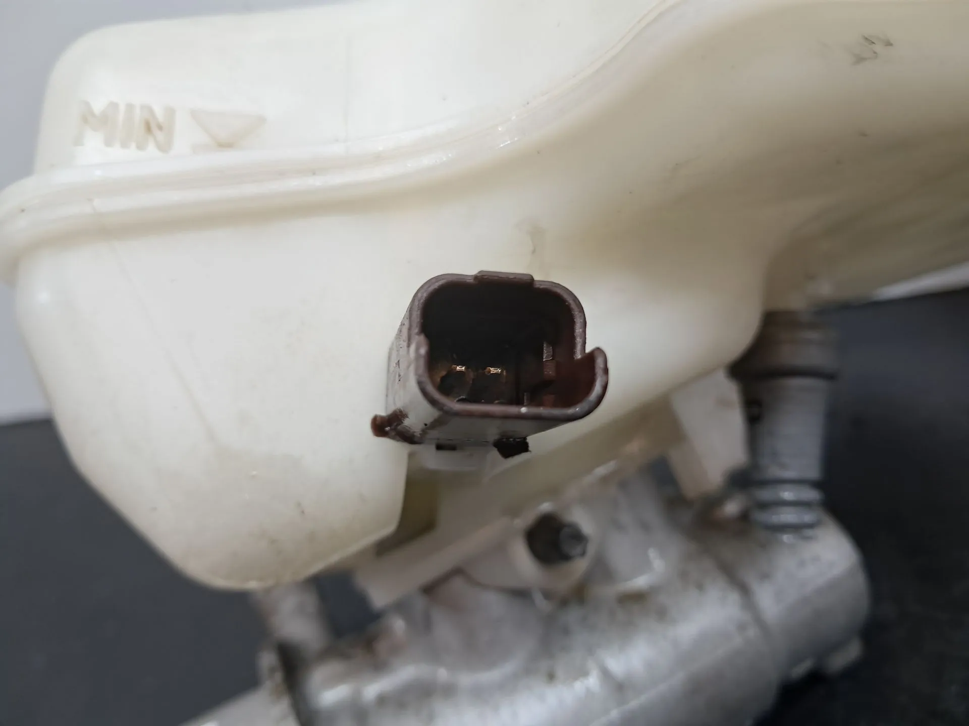 Pompe centrale de frein CITROËN C3 II (SC_) Imagem-1
