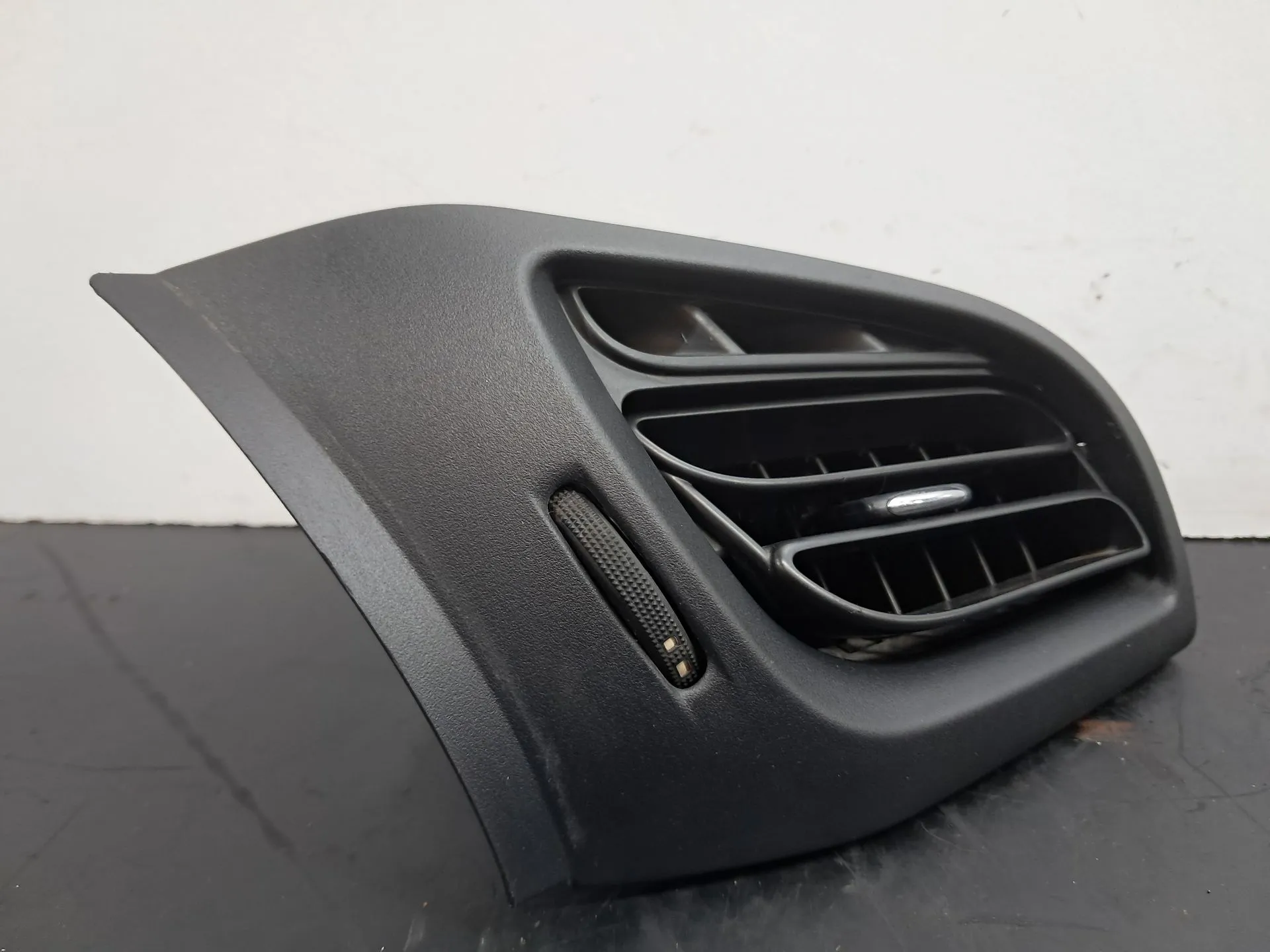 Diffuseur / sortie d’air CITROËN C3 II (SC_) Imagem-1