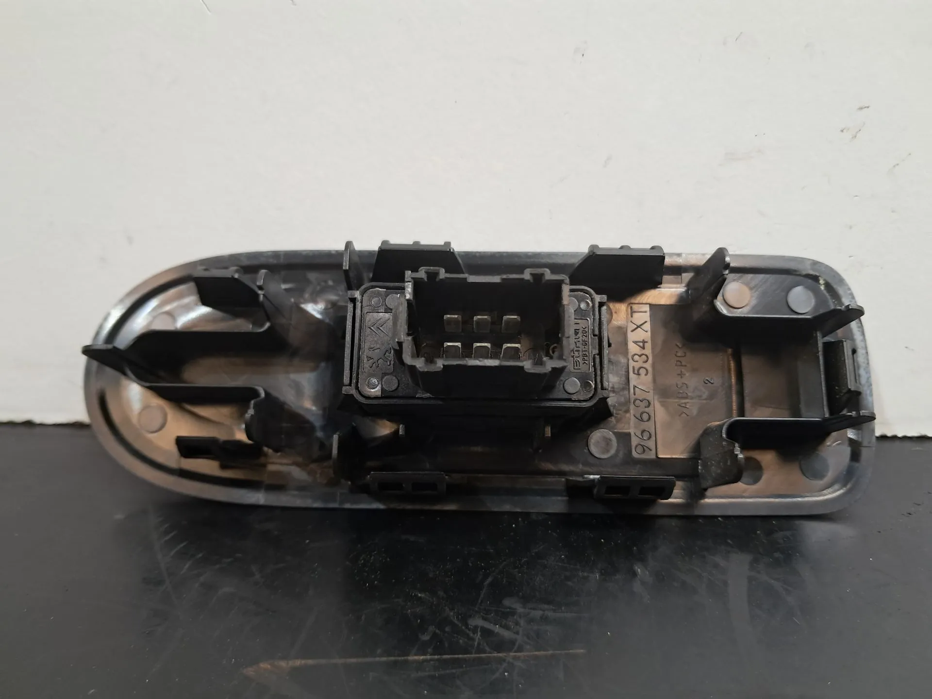 Right Front window control CITROËN C3 II (SC_) Imagem-2