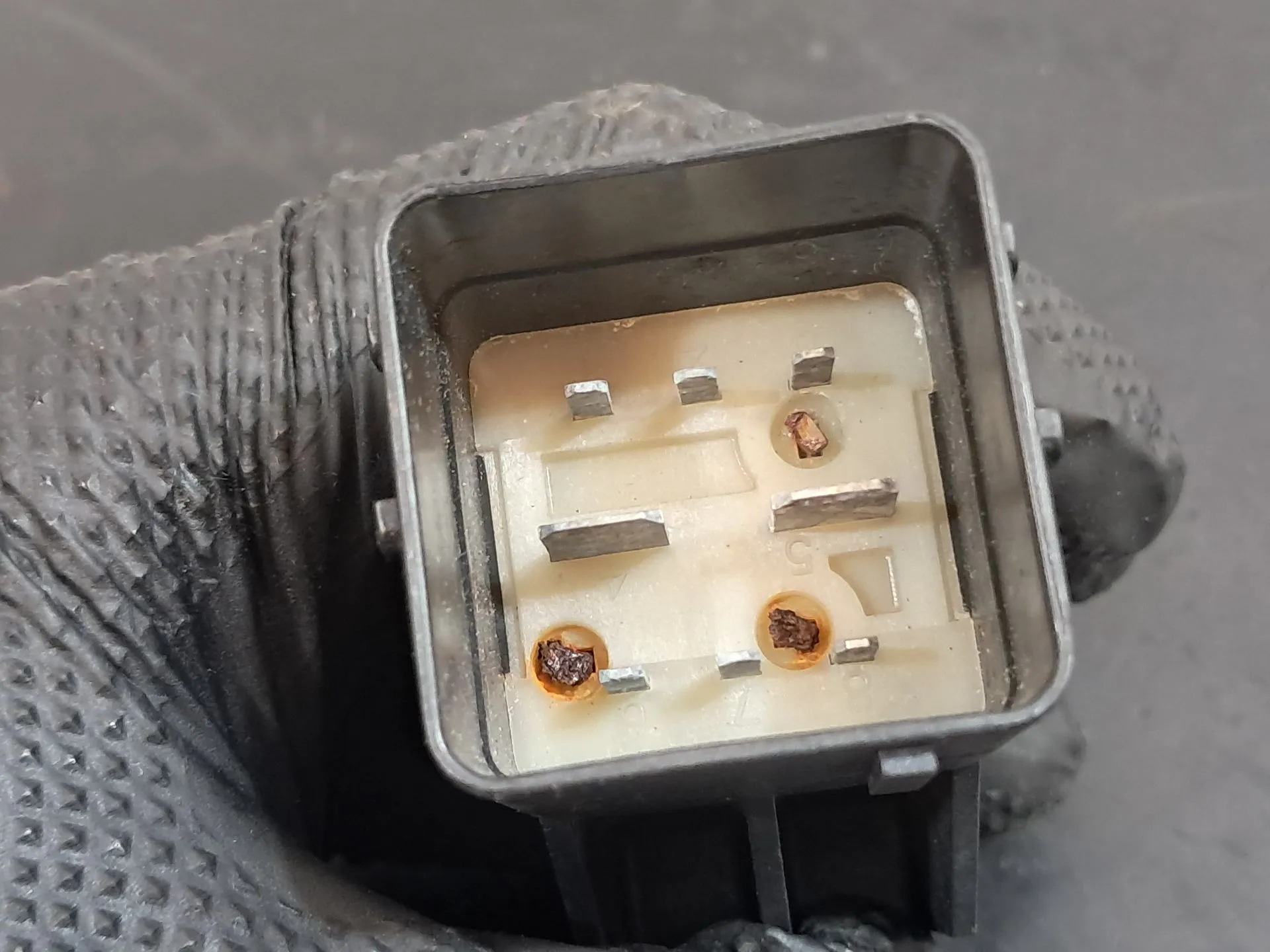 Glow plug Relay CITROËN C3 II (SC_) Imagem-3