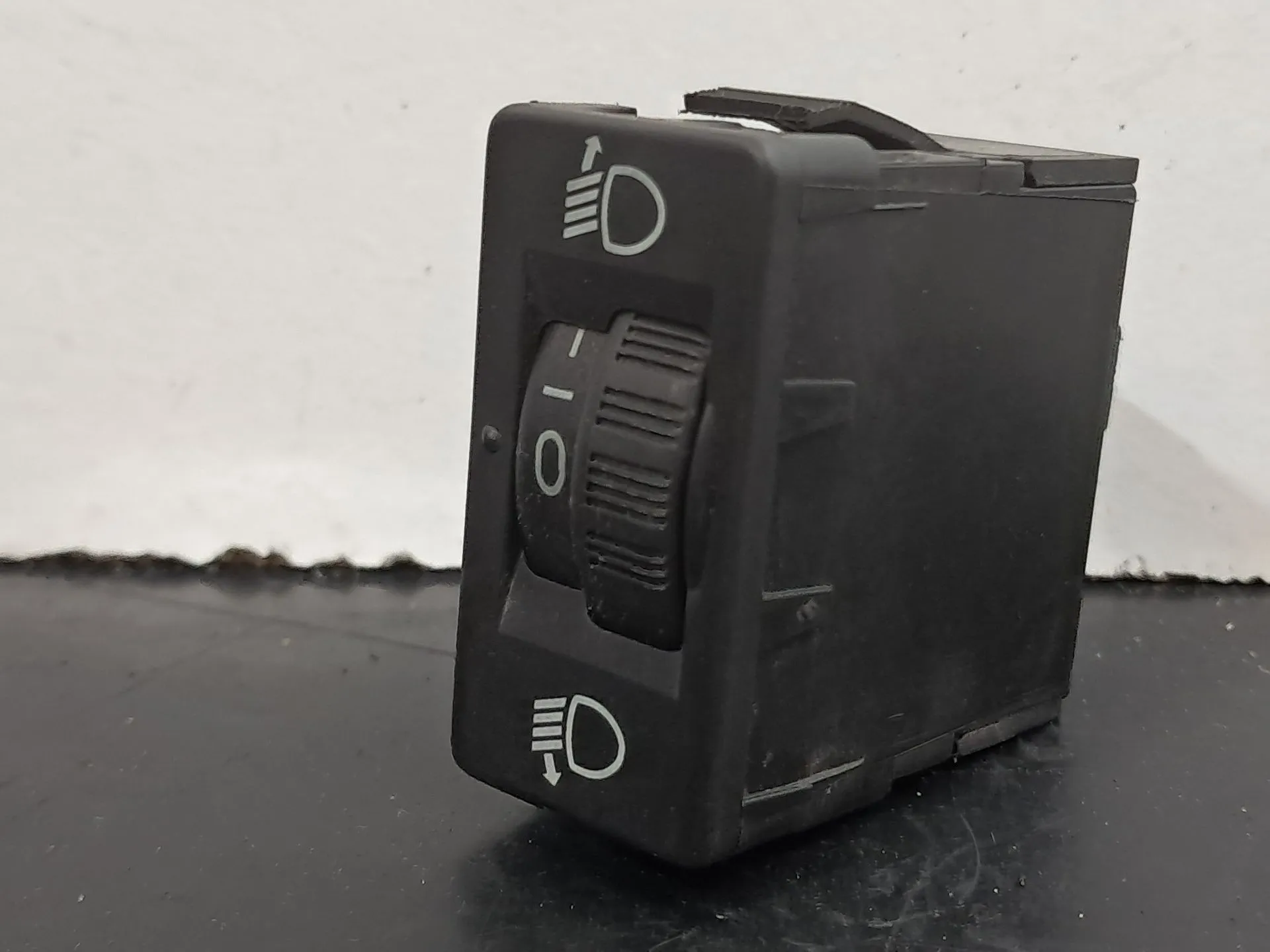 Bouton / interrupteur d'éclairage CITROËN C3 II (SC_)
