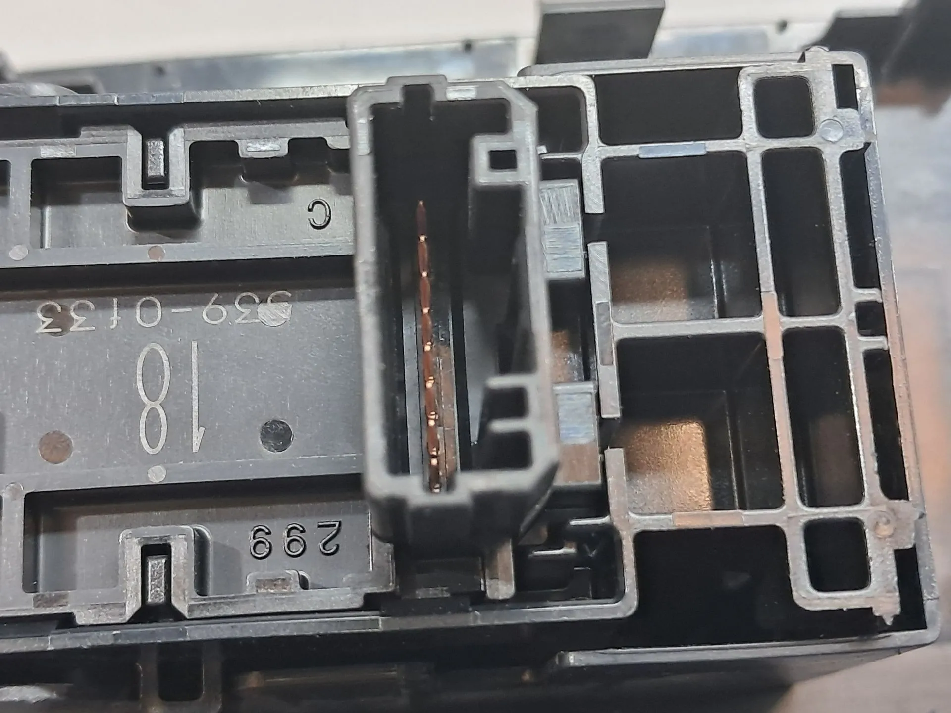Mando / interruptor elevalunas delantero derecho TOYOTA RAV4 V (_A5_, _H5_) Imagem-4