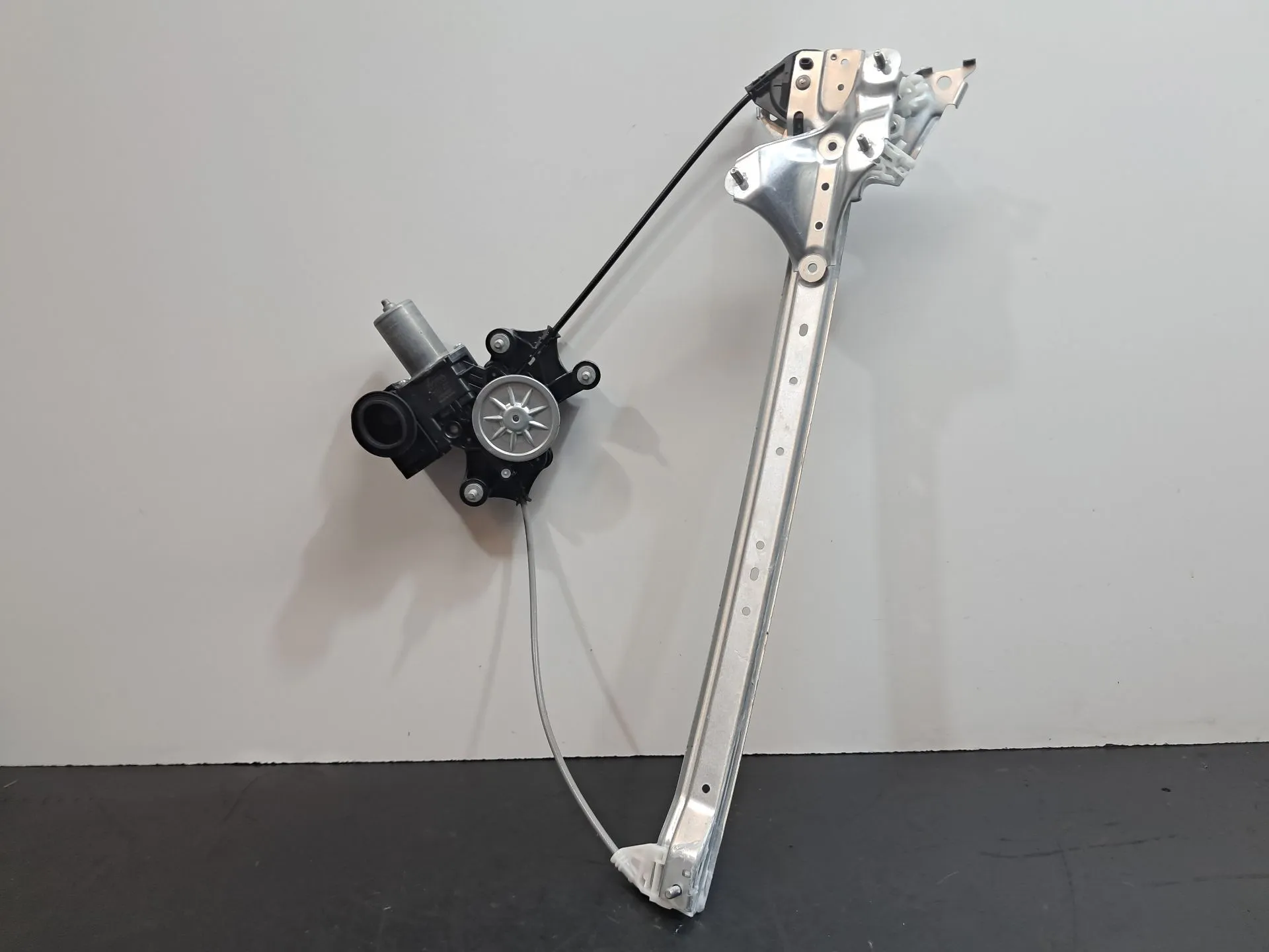 Right front window regulator TOYOTA RAV4 V (_A5_, _H5_)