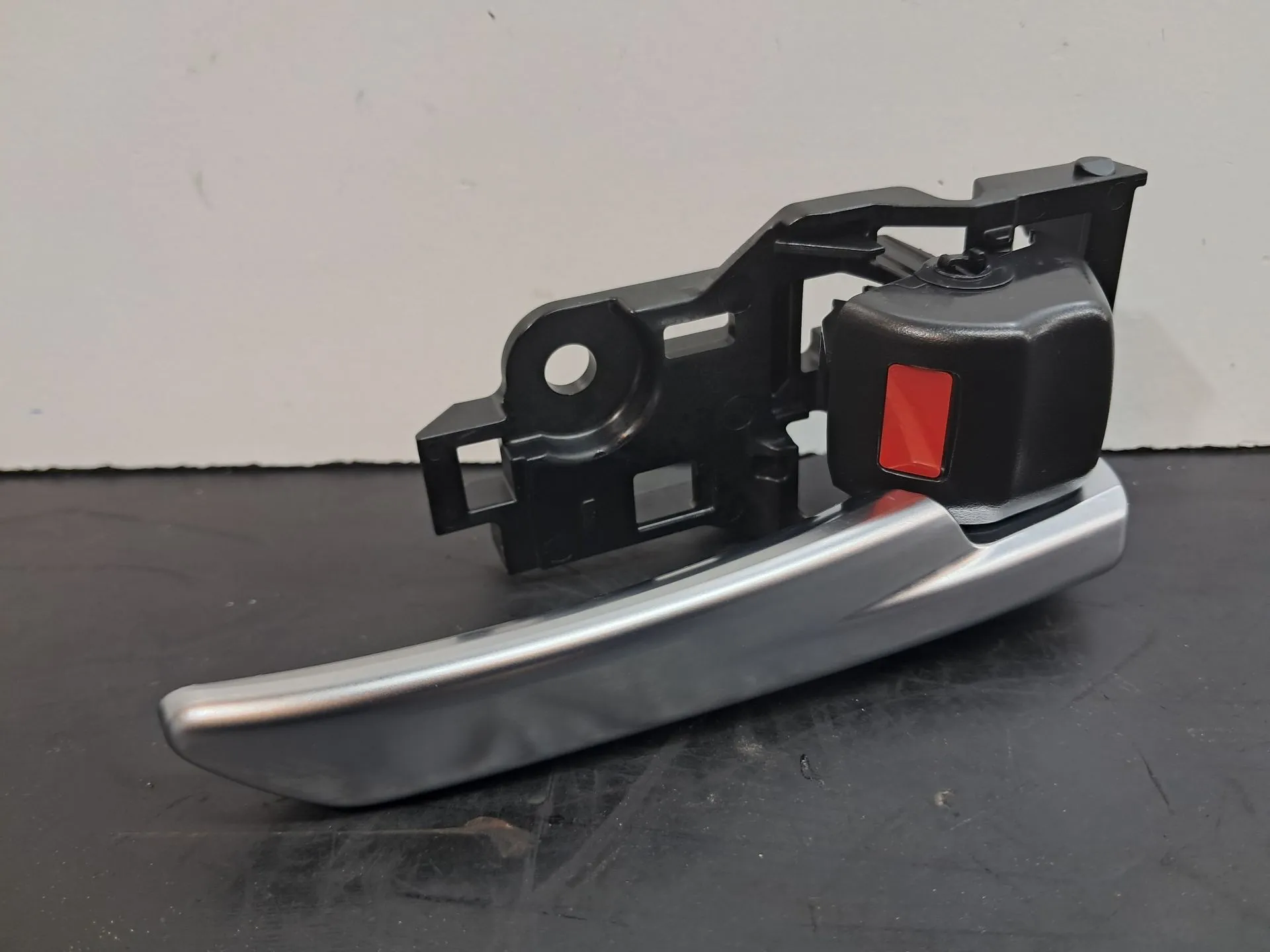 Maniglia interna porta posteriore destra TOYOTA RAV4 V (_A5_, _H5_)