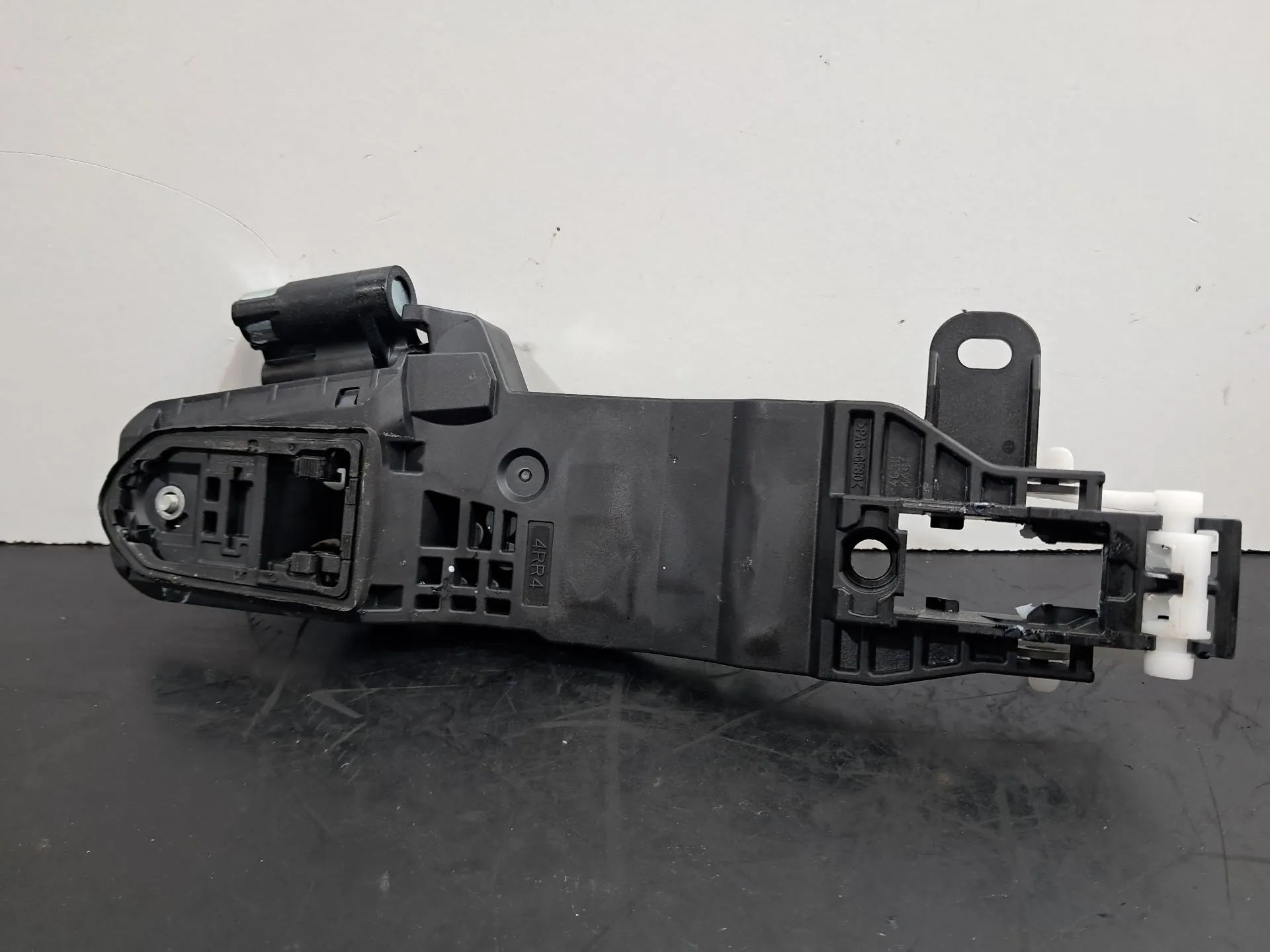 Supporto maniglia porta posteriore destra TOYOTA RAV4 V (_A5_, _H5_)