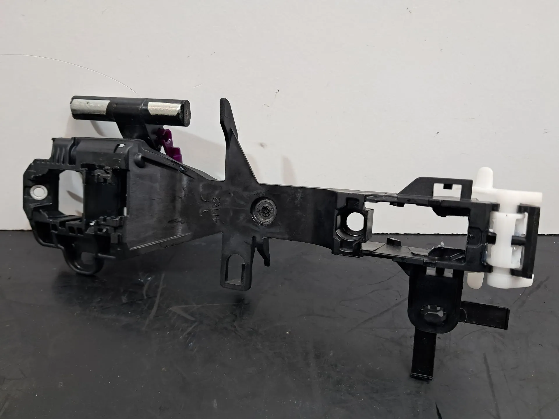Support poignée porte avant Droite TOYOTA RAV4 V (_A5_, _H5_)