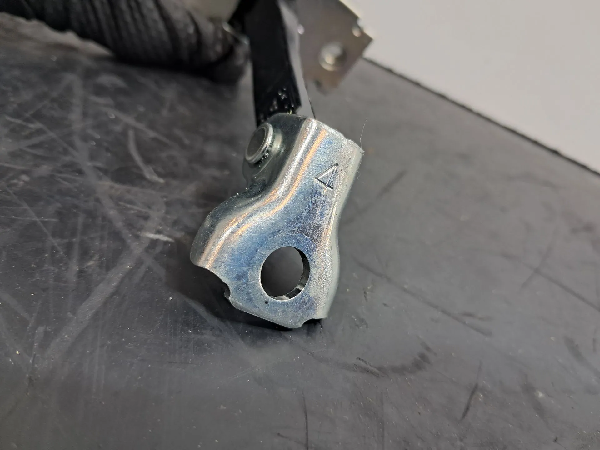 Limitador de puerta trasero derecho TOYOTA RAV4 V (_A5_, _H5_) Imagem-2