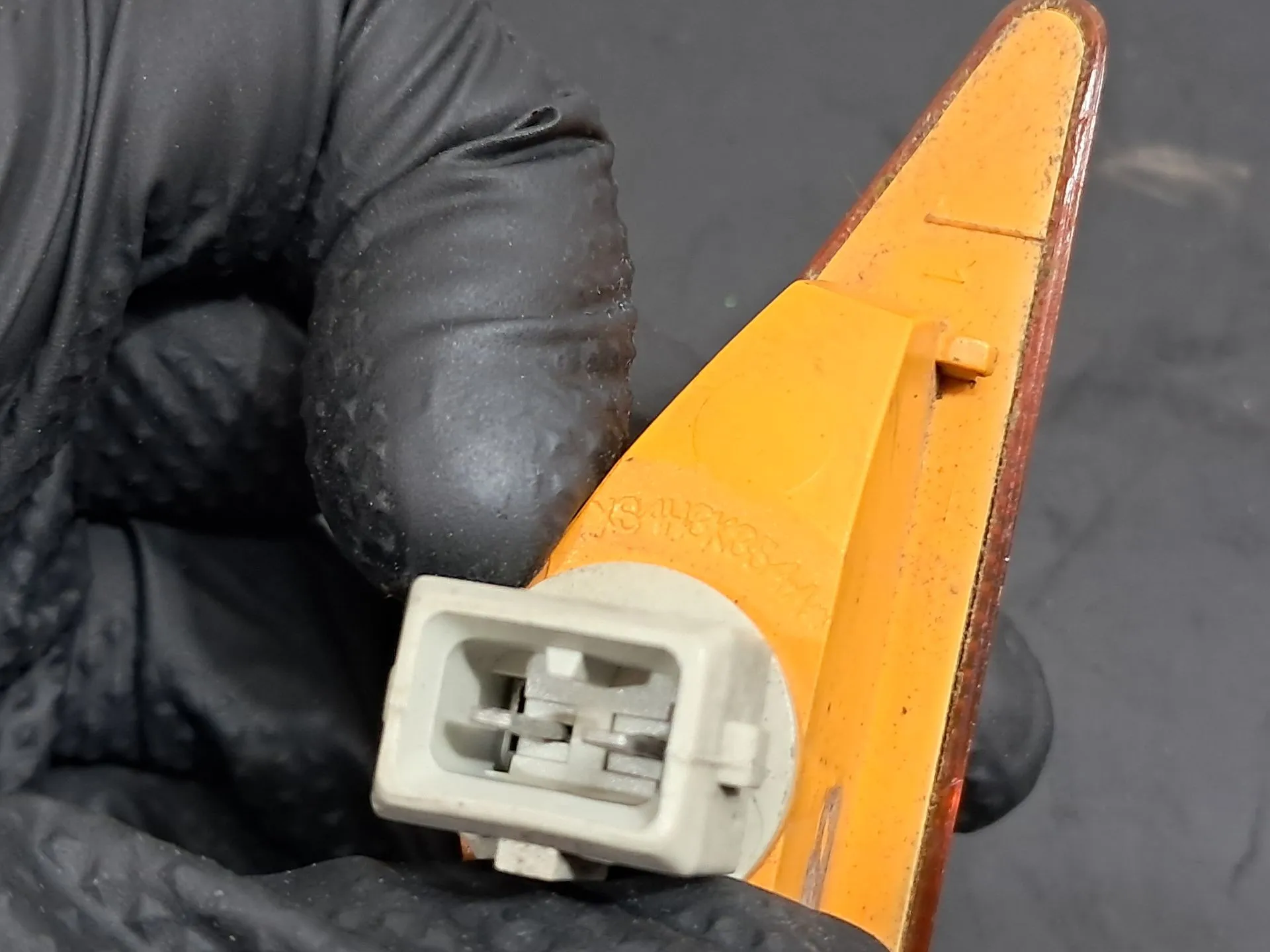 Freccia anteriore sinistra FORD Focus I Carrinha Van (DNW) Imagem-3