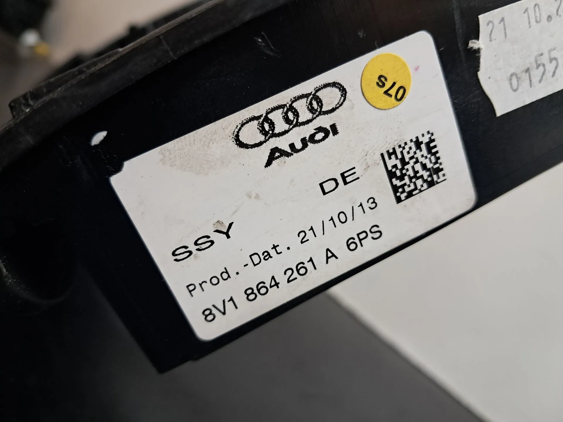 Center console  AUDI A3 Sportback (8VA, 8VF) Imagem-2